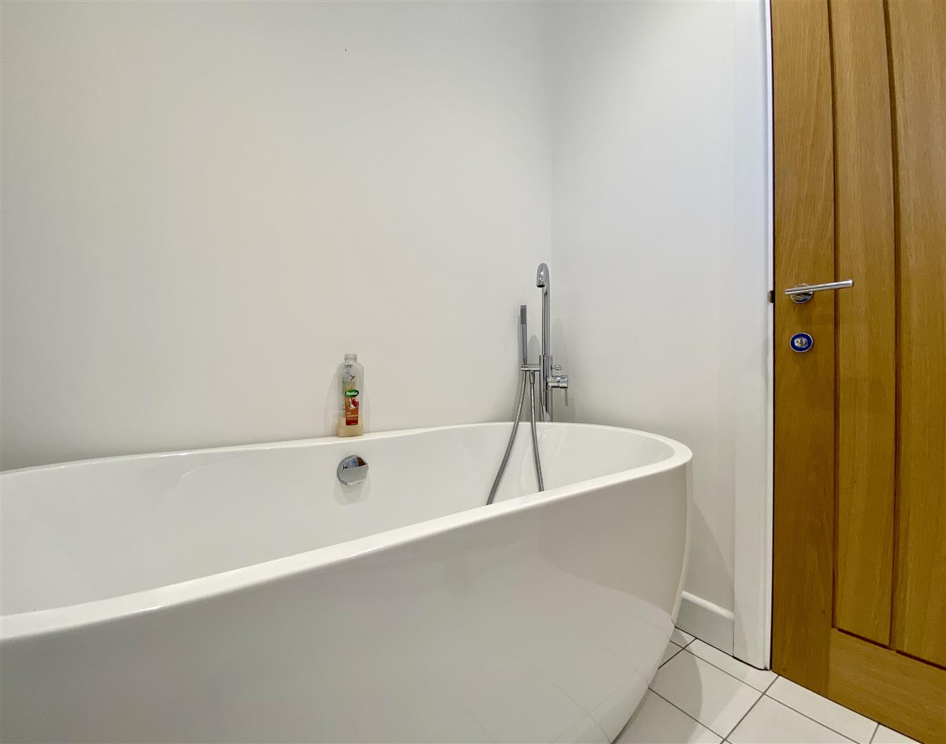 Ty Bryn, West Lees Road, Bamford, Hope Valley, S33 0BT