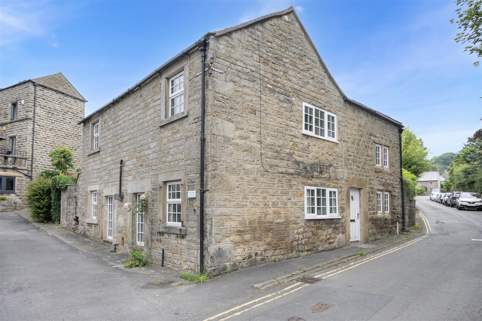Sycamore Cottage, School Lane, Baslow, Bakewell, DE45 1RZ