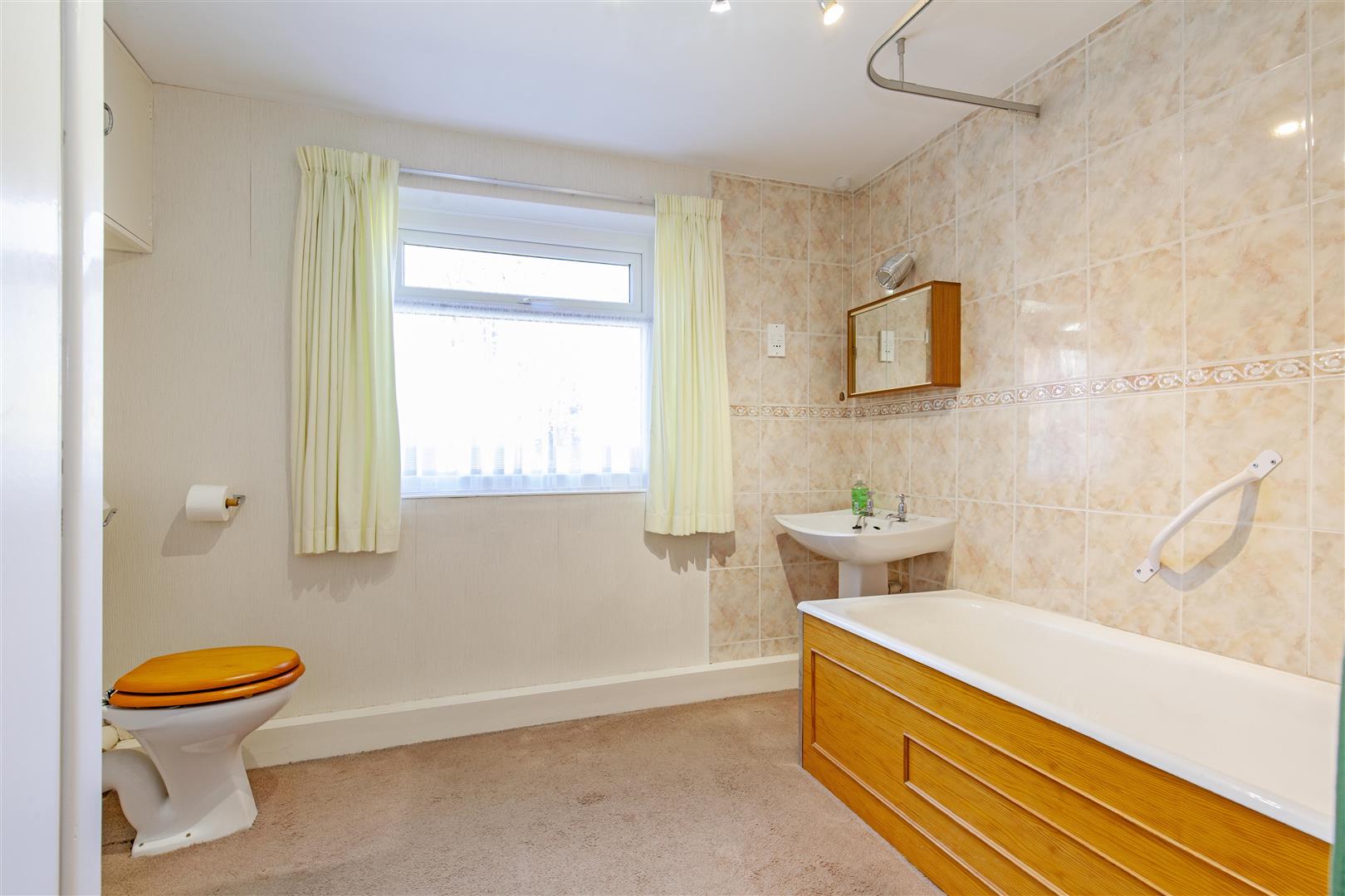 6, Goosehill, Castleton, Hope Valley, S33 8WD