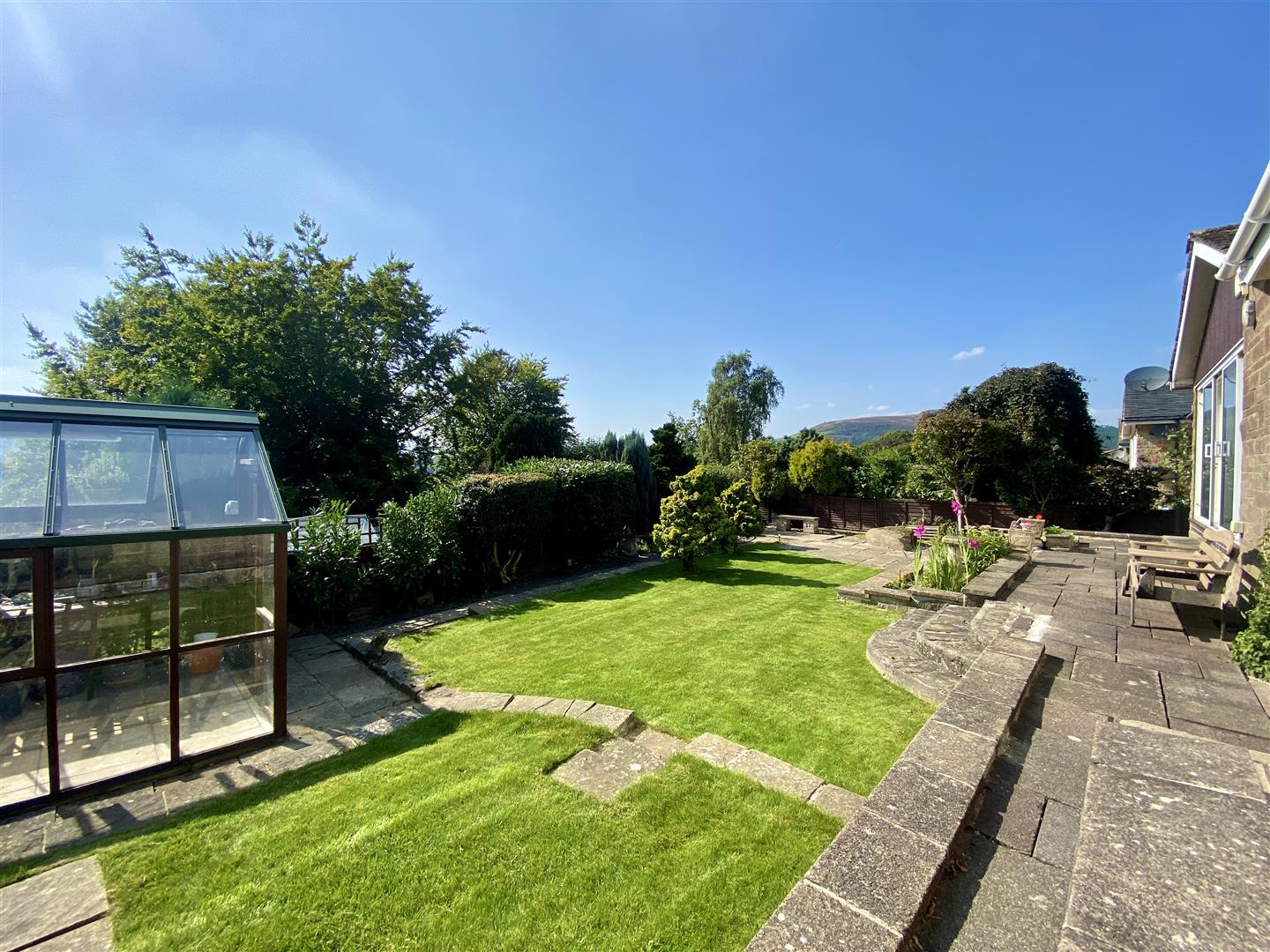 Ty Bryn, West Lees Road, Bamford, Hope Valley, S33 0BT