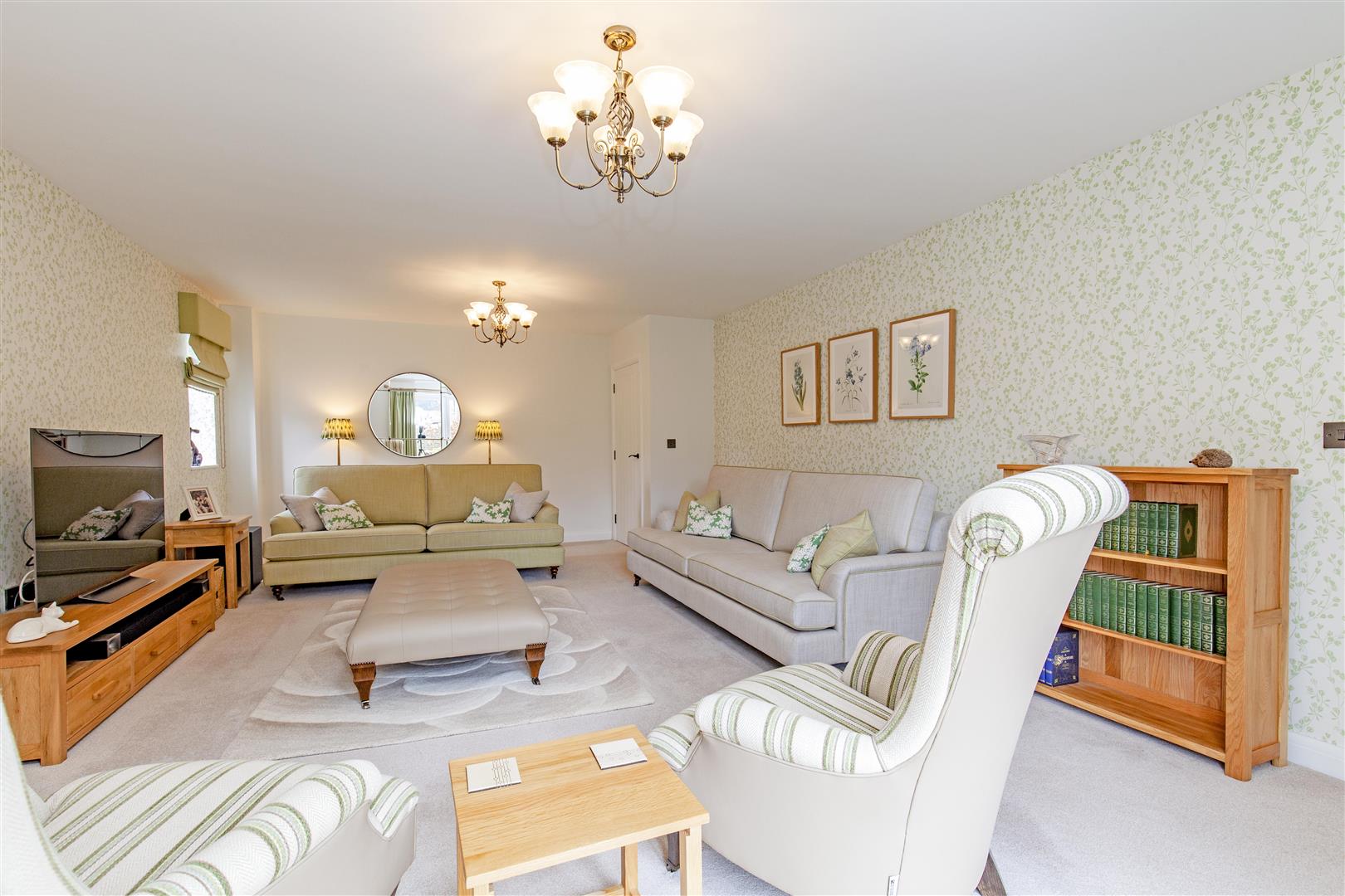 17, Swift Close, Bradwell, Hope Valley, S33 9AE