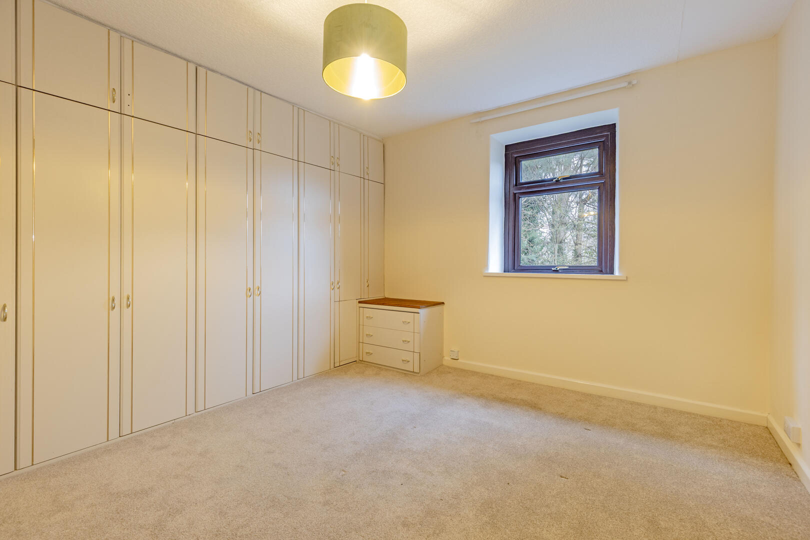 Atlanta House, Micklow Lane, Bradwell, Hope Valley, S33 9JH