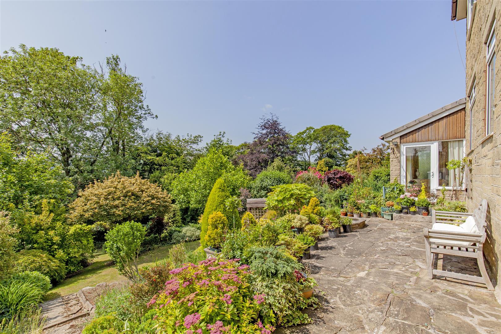 Pax, 5 Derwent Lane, Hathersage, Hope Valley, S32 1AS