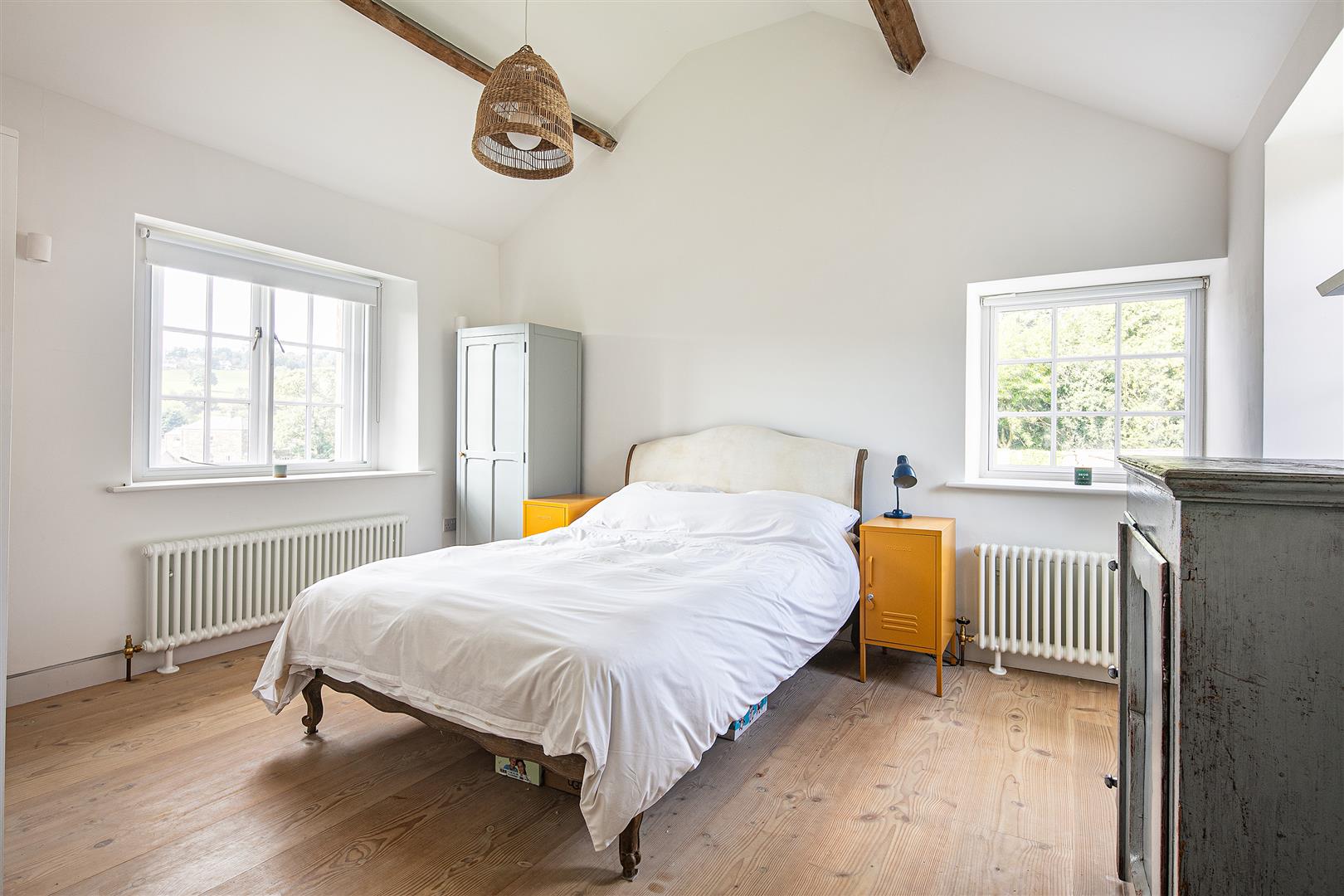 Greystones Cottage, Main Road, Hathersage, Hope Valley, S32 1BB