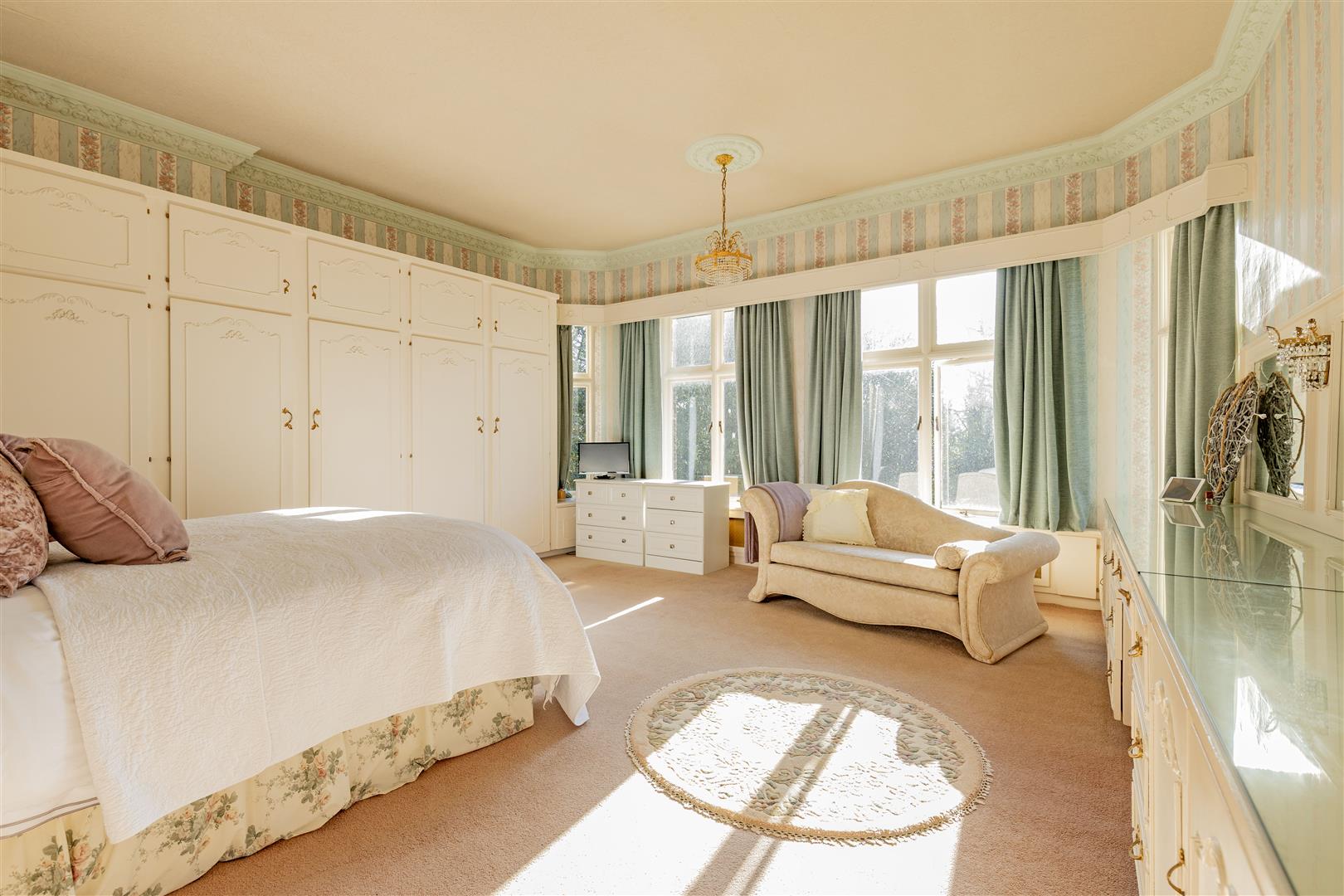 Knoll House, Joan Lane, Bamford, Hope Valley, S33 0AW