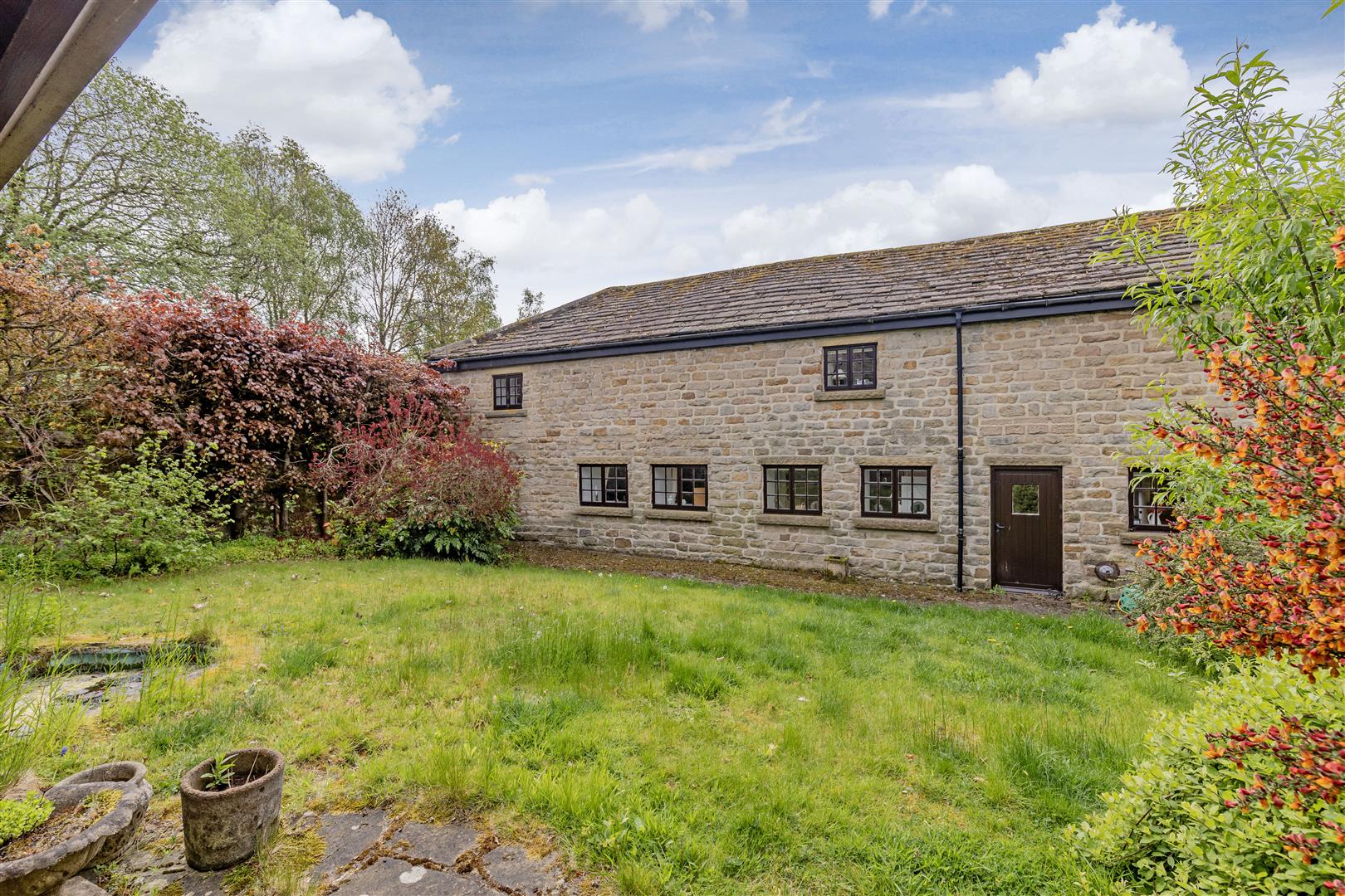 Knowle Cottage, Padley Mews, Main Road, Grindleford, Hope Valley, S32 2HE