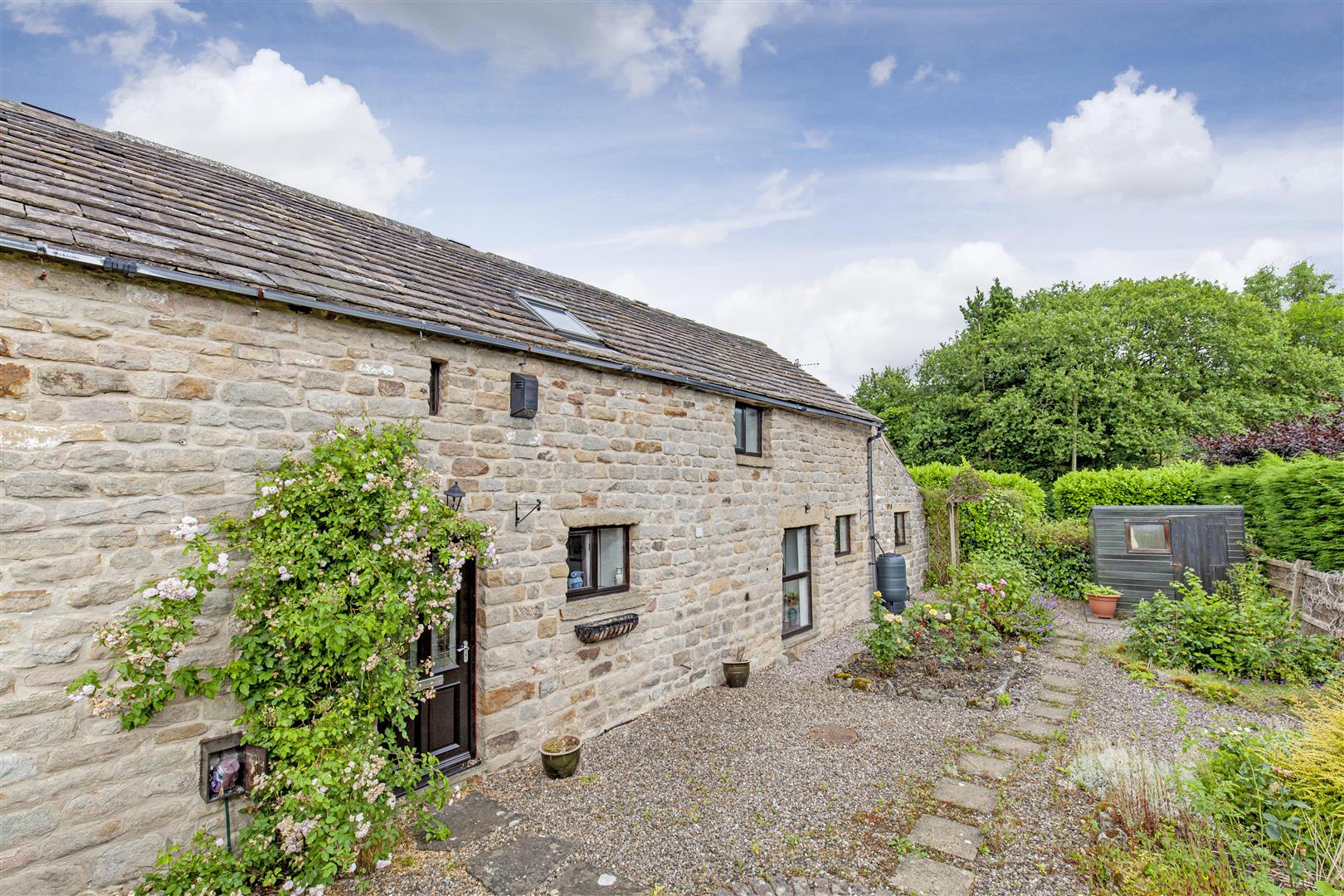 The Barn, Main Road, Grindleford, Hope Valley, S32 2HE