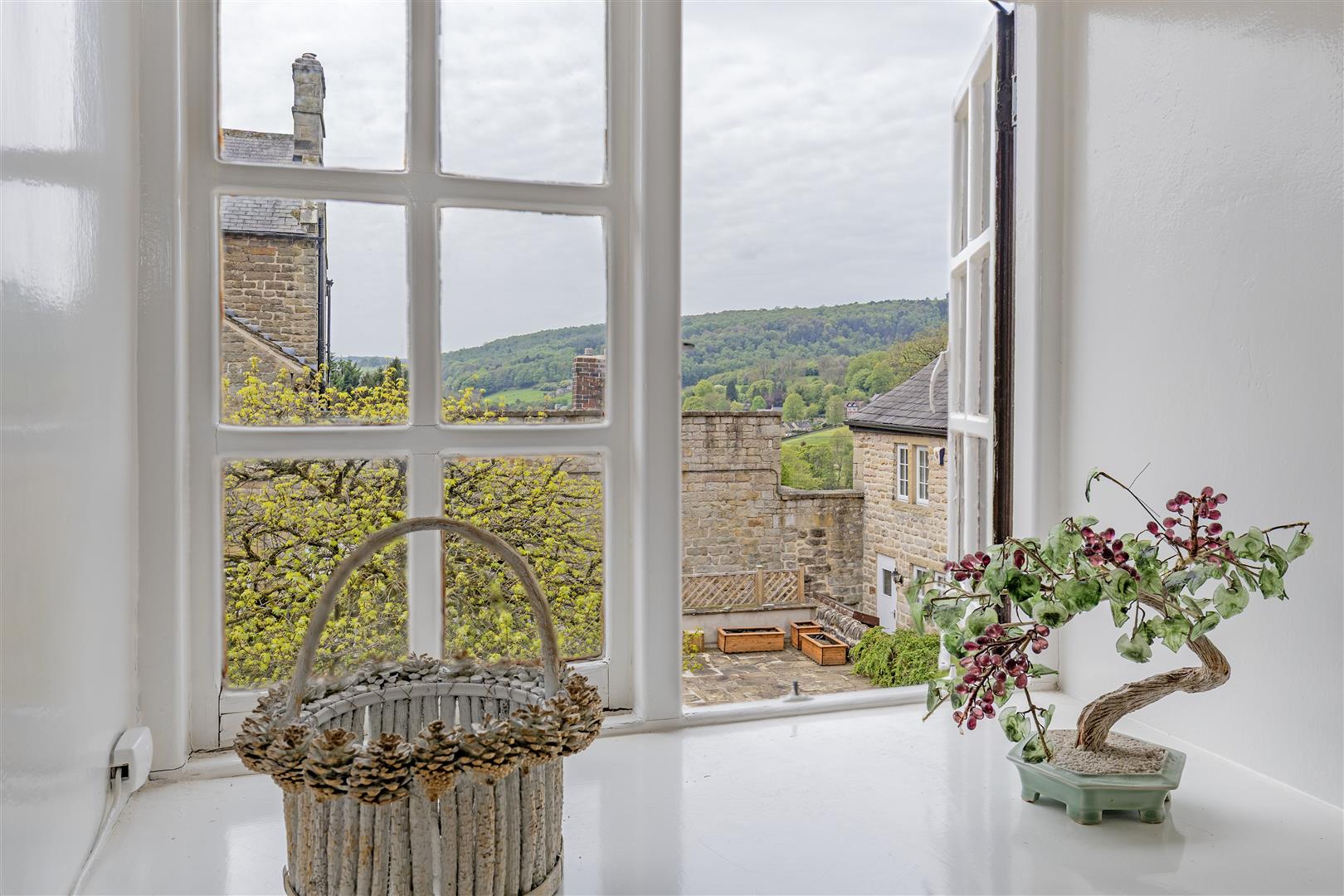 Knowle Cottage, Padley Mews, Main Road, Grindleford, Hope Valley, S32 2HE