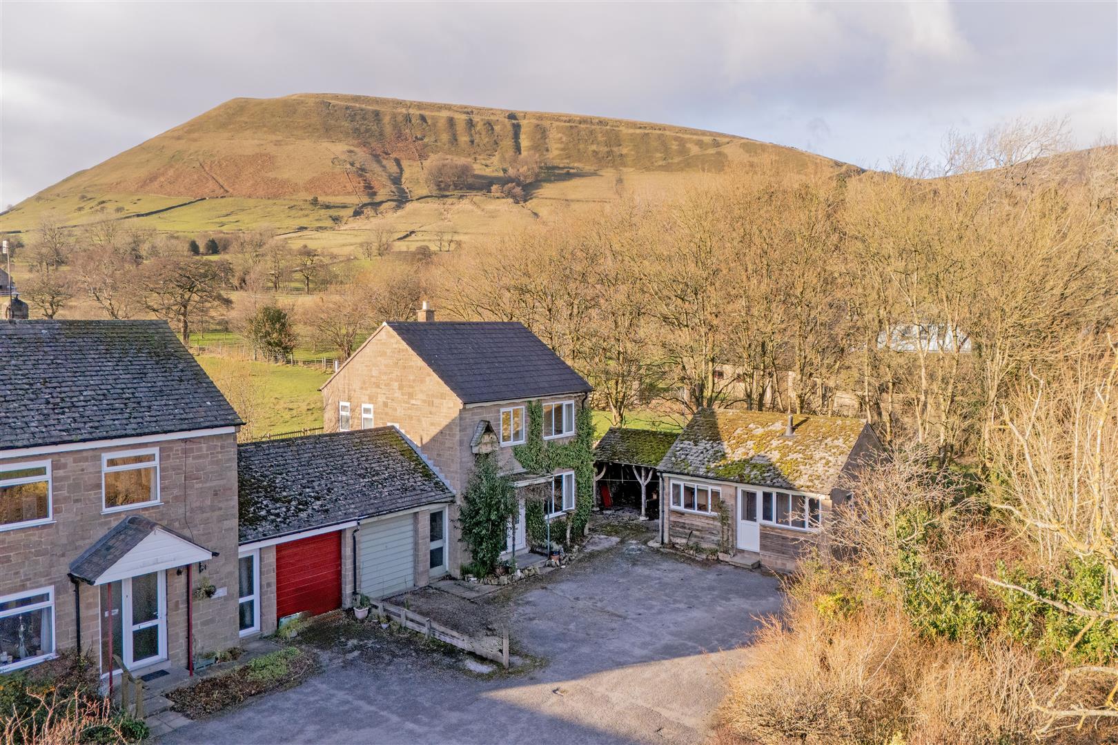1 Police Houses, Edale, Hope Valley, S33 7ZA