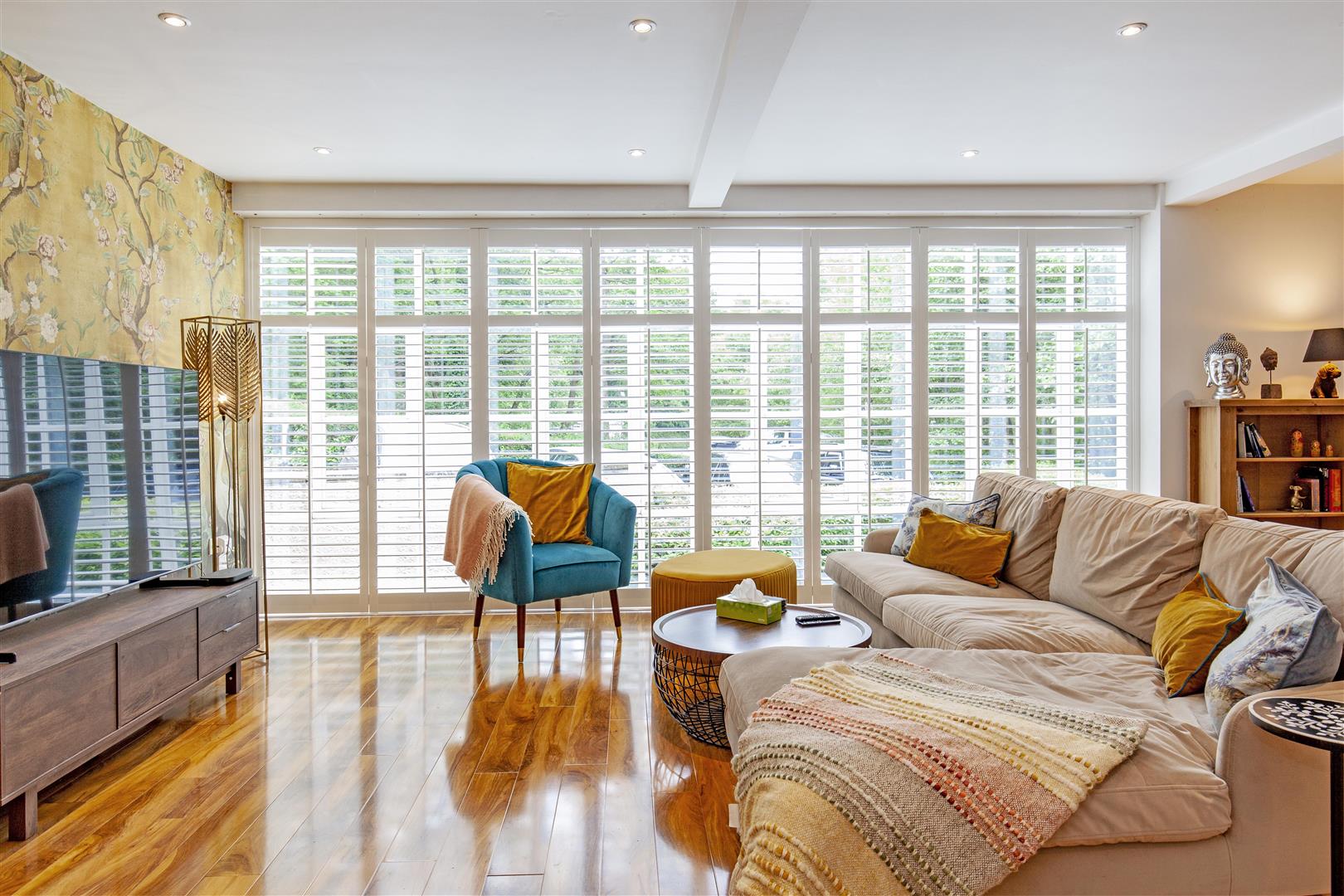 6 Ladybower Lodge, Ashopton Road, Bamford, S33 0BY