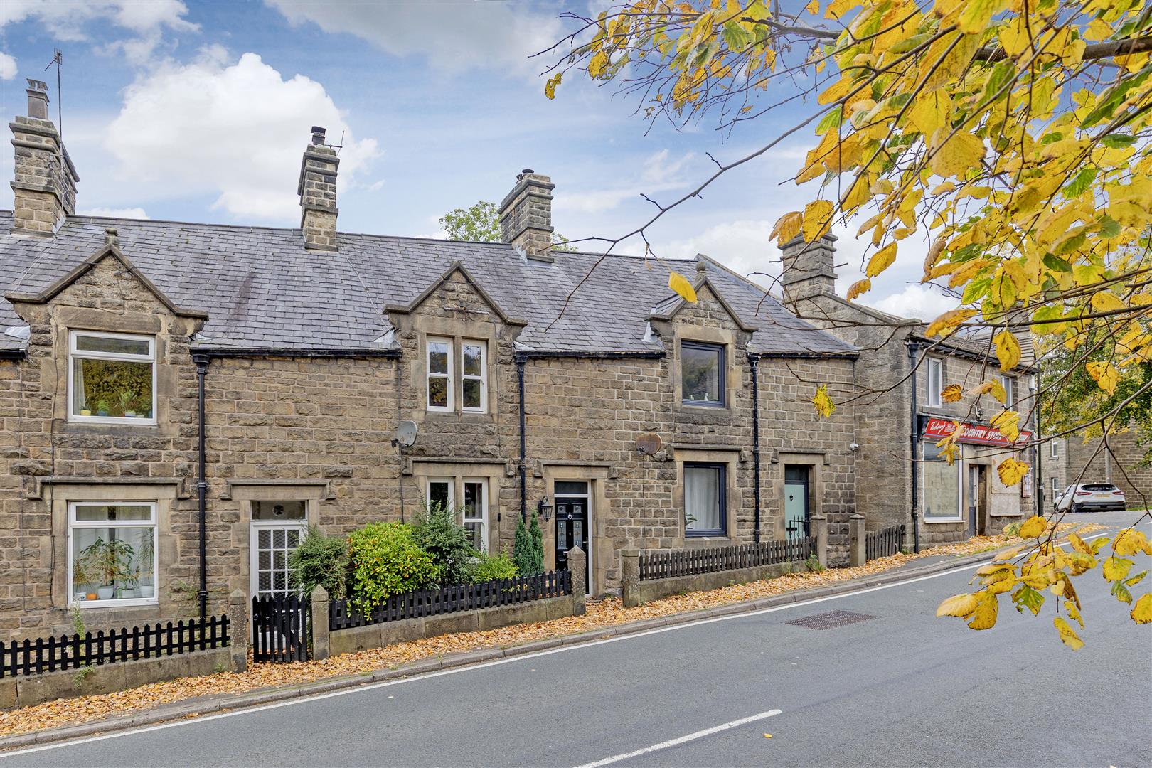 6 Old Post Office Row, Main Road, Bamford, Hope Valley, S33 0DY