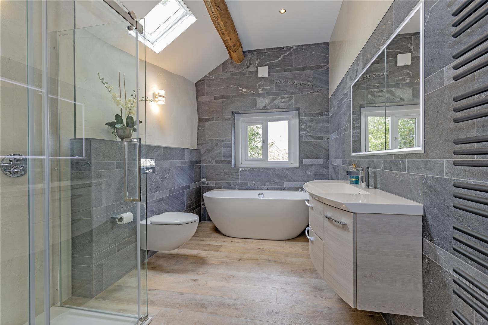 High Peak House, Towngate, Bradwell, Hope Valley, S33 9JX