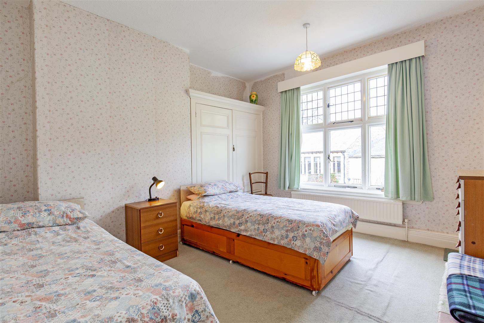 Ash Vale, Ninelands Road, Hathersage, Hope Valley, S32 1BJ