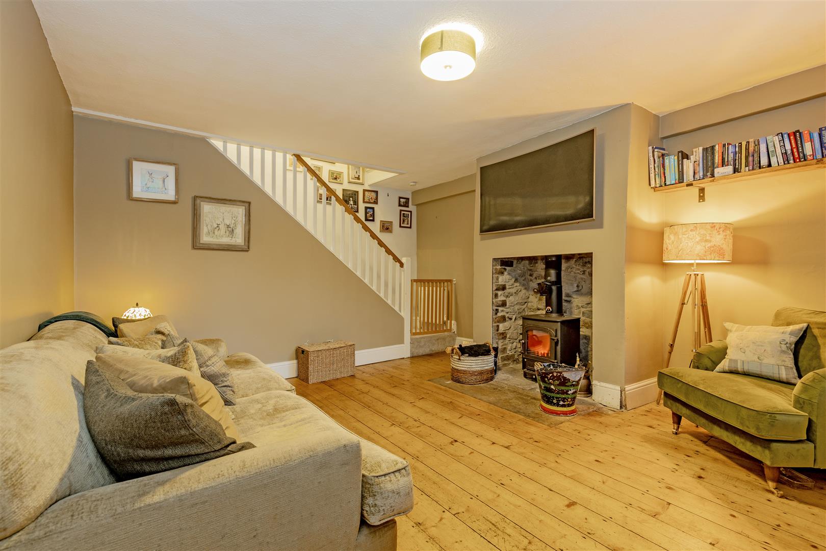 2, Town Bottom, Bradwell, Hope Valley, S33 9JU