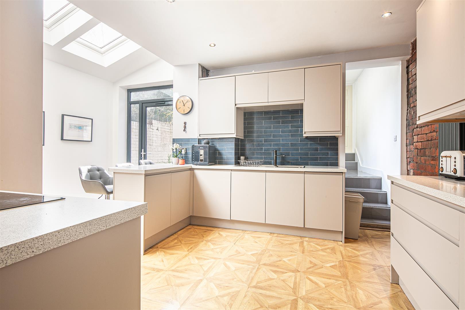 733, Ecclesall Road, Sheffield, S11 8TG