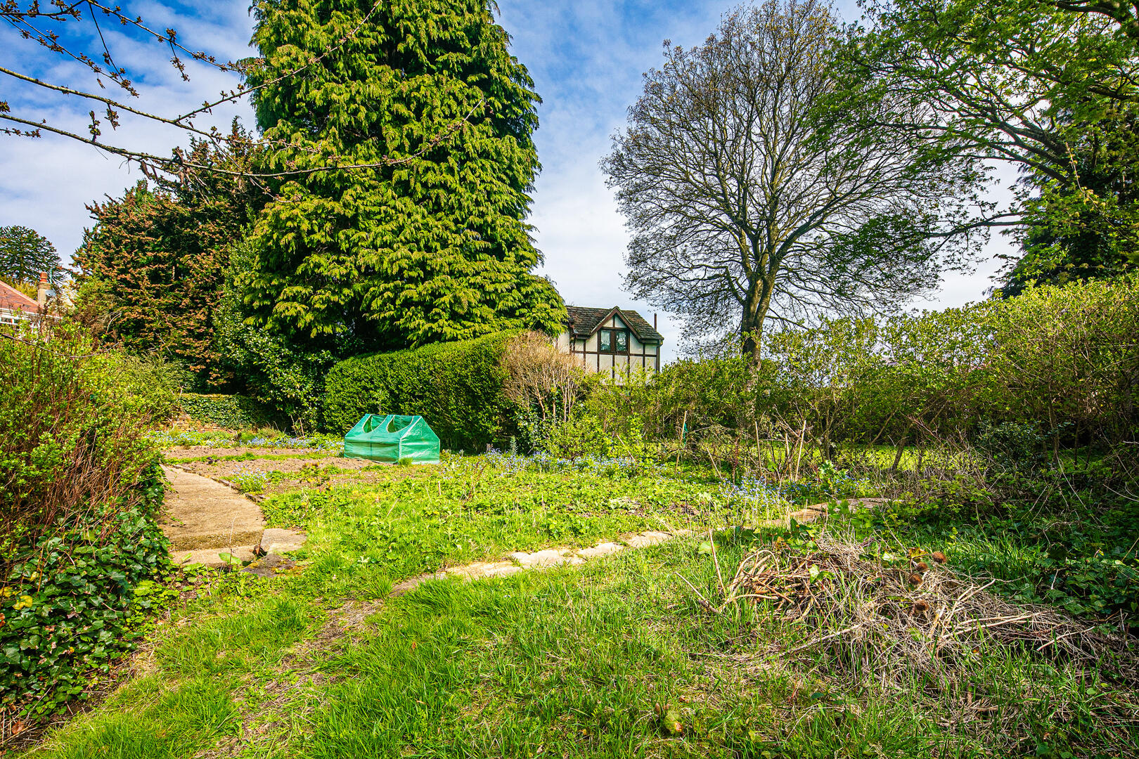 2, Carr Bank Drive, Sheffield, S11 7FD
