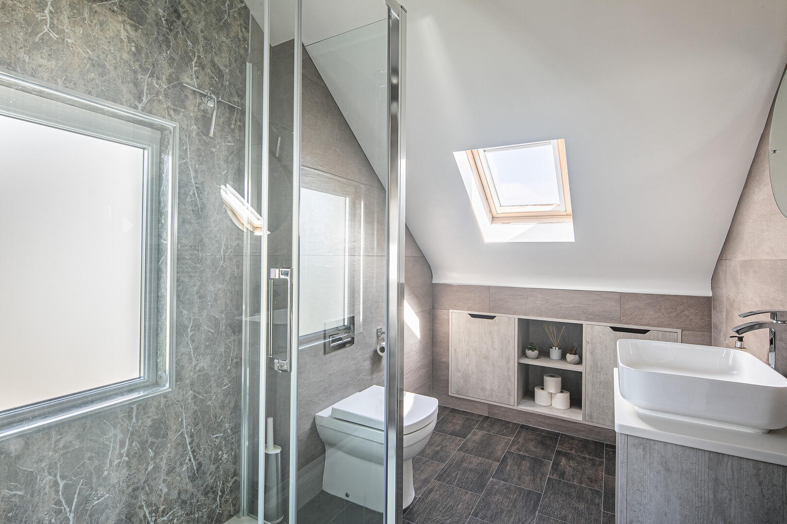 170, Tom Lane, Sheffield, S10 3PG