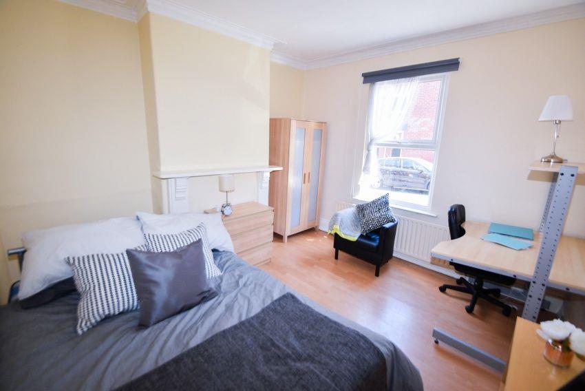 32, Club Street, Sharrow, Sheffield, S11 8DE