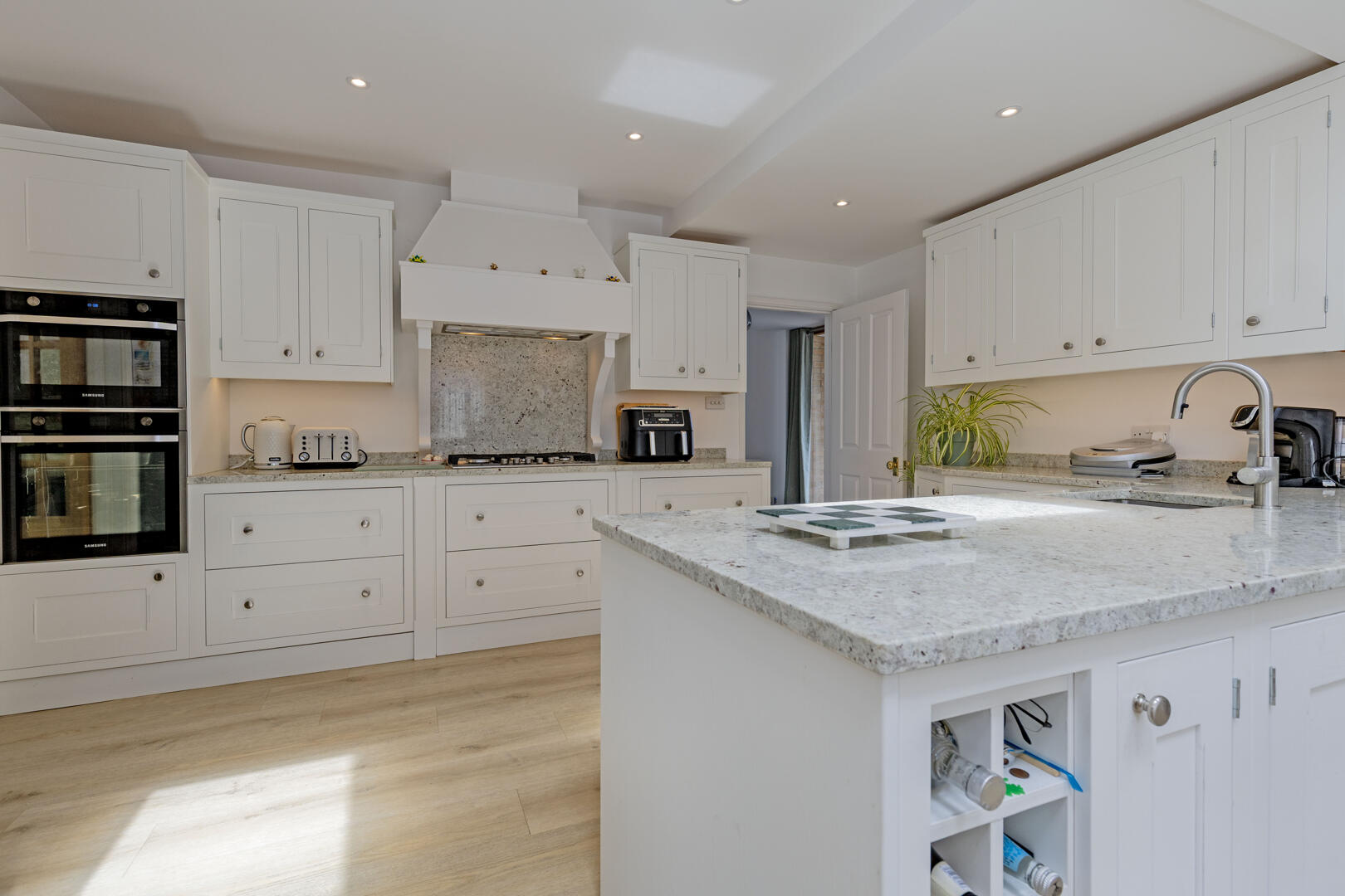 8, Gilleyfield Avenue, Dore, Sheffield, S17 3NS