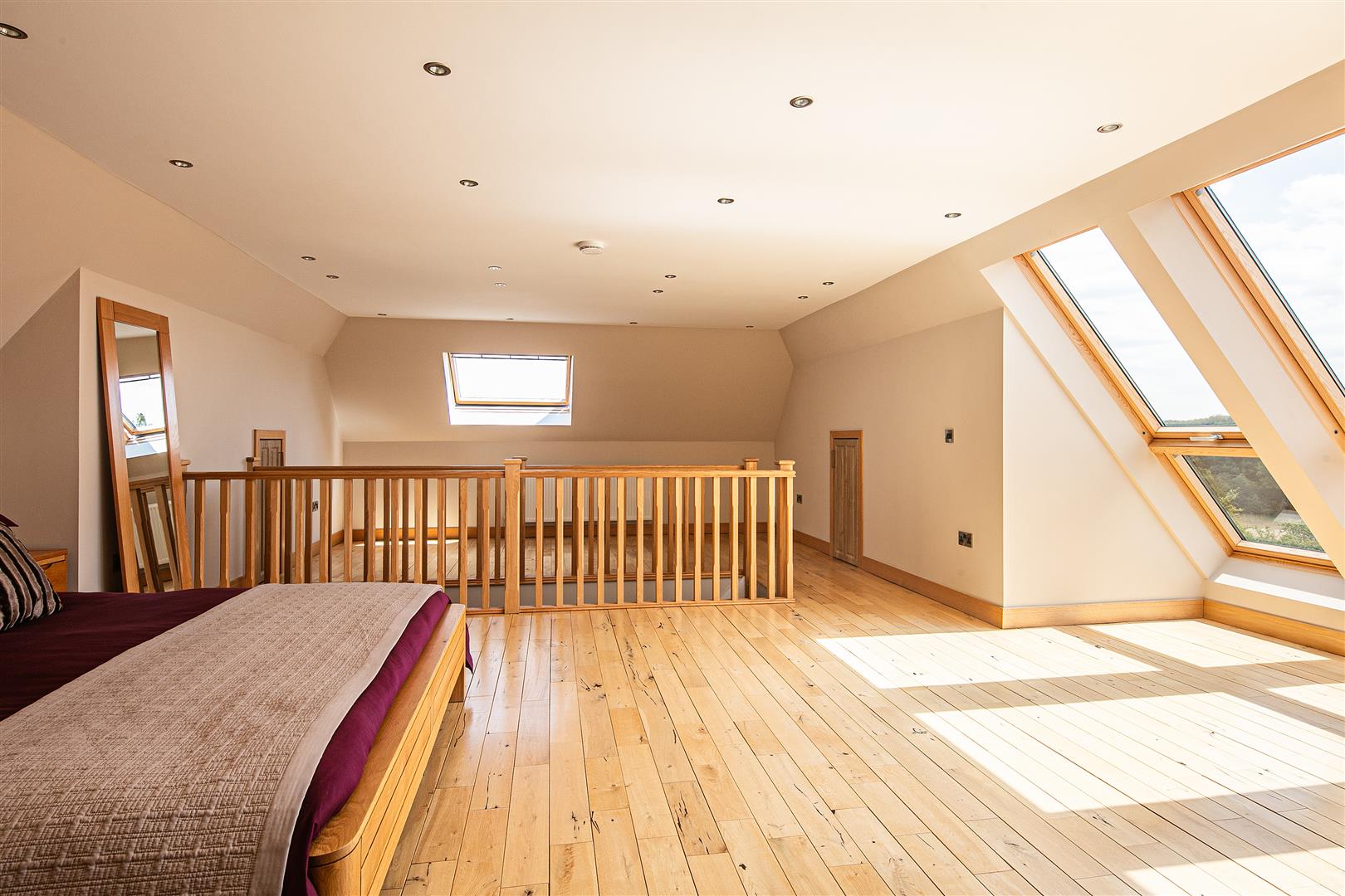 Rock Mount, Lindrick Dale, Lindrick, Nr Sheffield, S81 8BB
