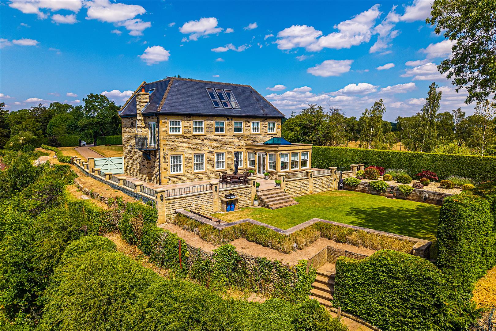 Rock Mount, Lindrick Dale, Lindrick, Nr Sheffield, S81 8BB