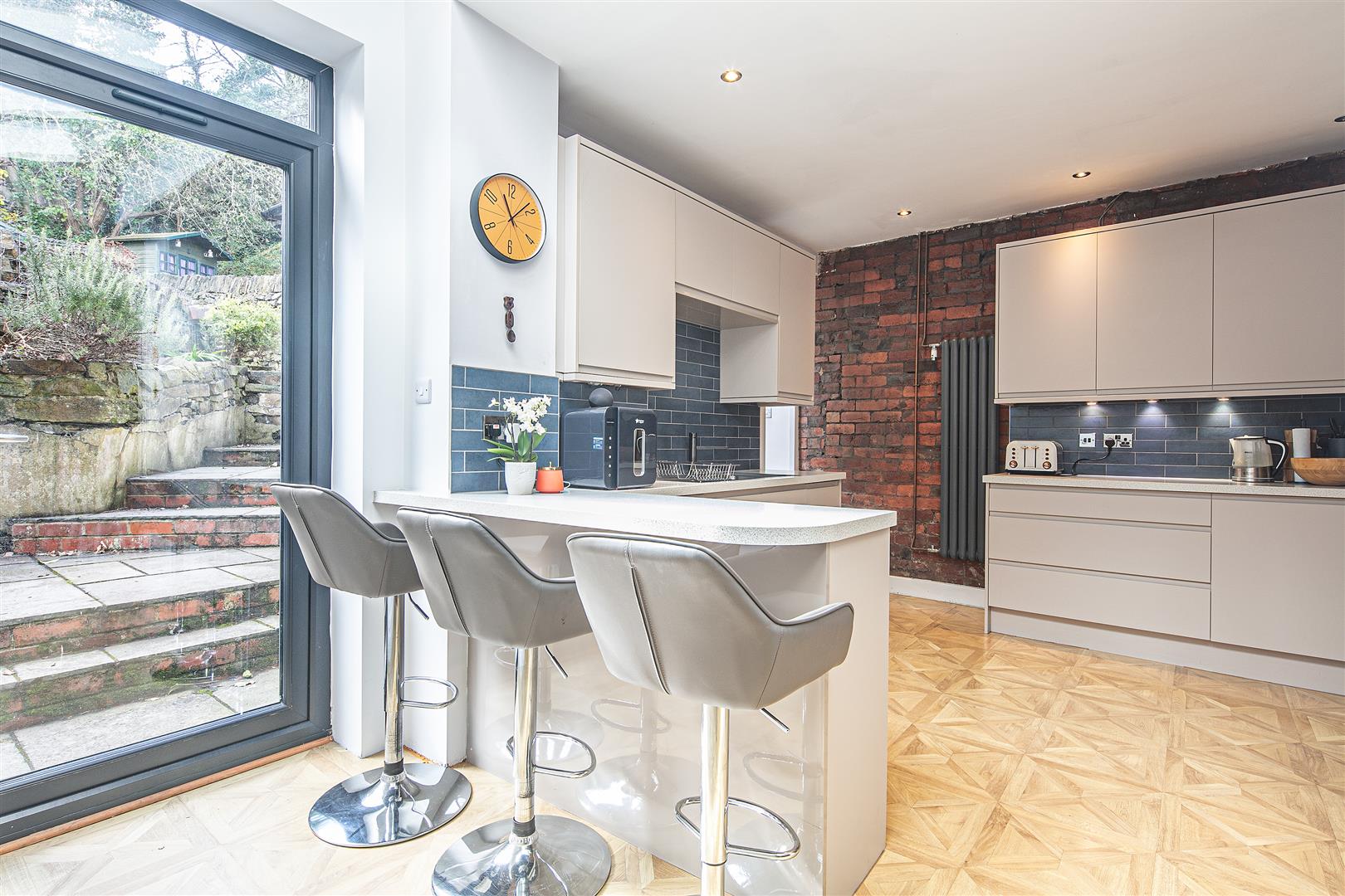 733, Ecclesall Road, Sheffield, S11 8TG