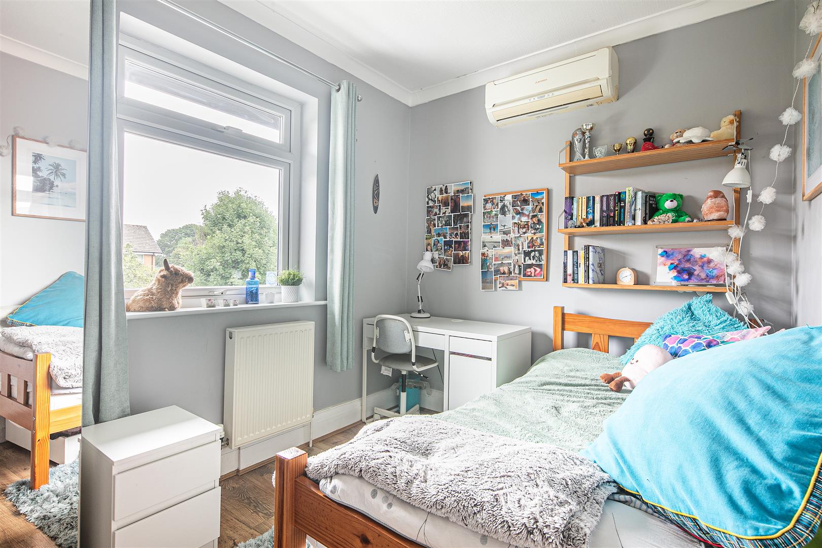 44, Furniss Avenue, Dore, Sheffield, S17 3QL