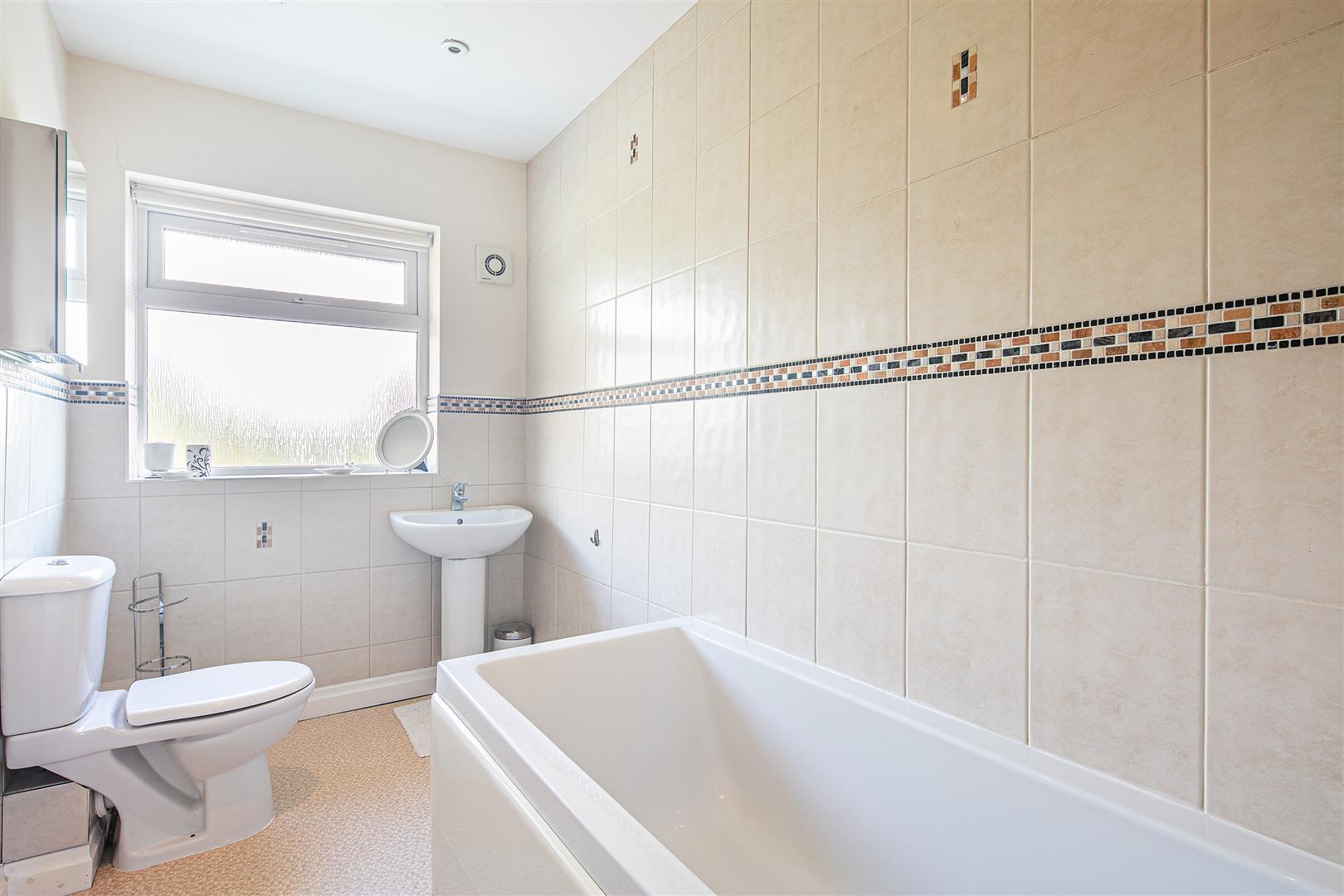 15, Newfield Crescent, Sheffield, S17 3DE