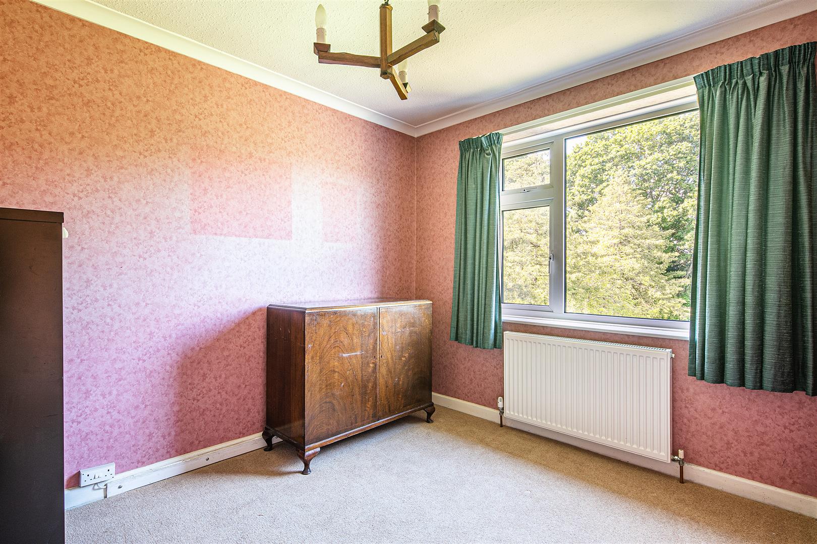 112, Bushey Wood Road, Dore, Sheffield, S17 3QD