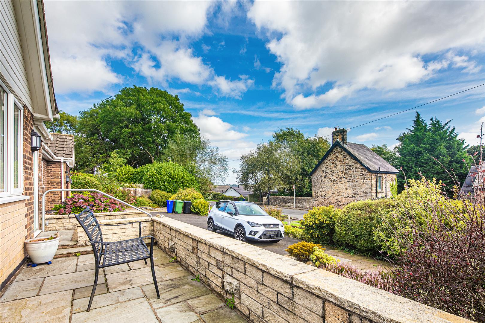 10, Old Hay Lane, Dore, Sheffield, S17 3GN