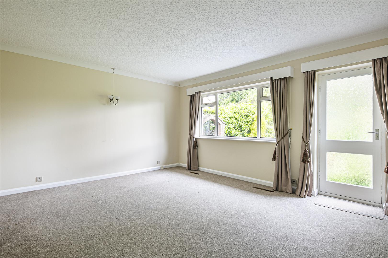 46, Burlington Road, Dore, Sheffield, S17 3NQ