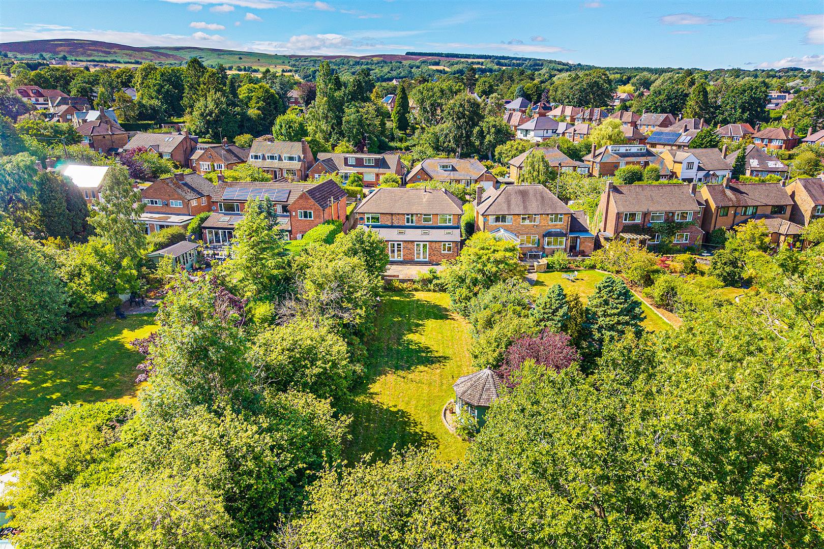 15, Newfield Crescent, Sheffield, S17 3DE