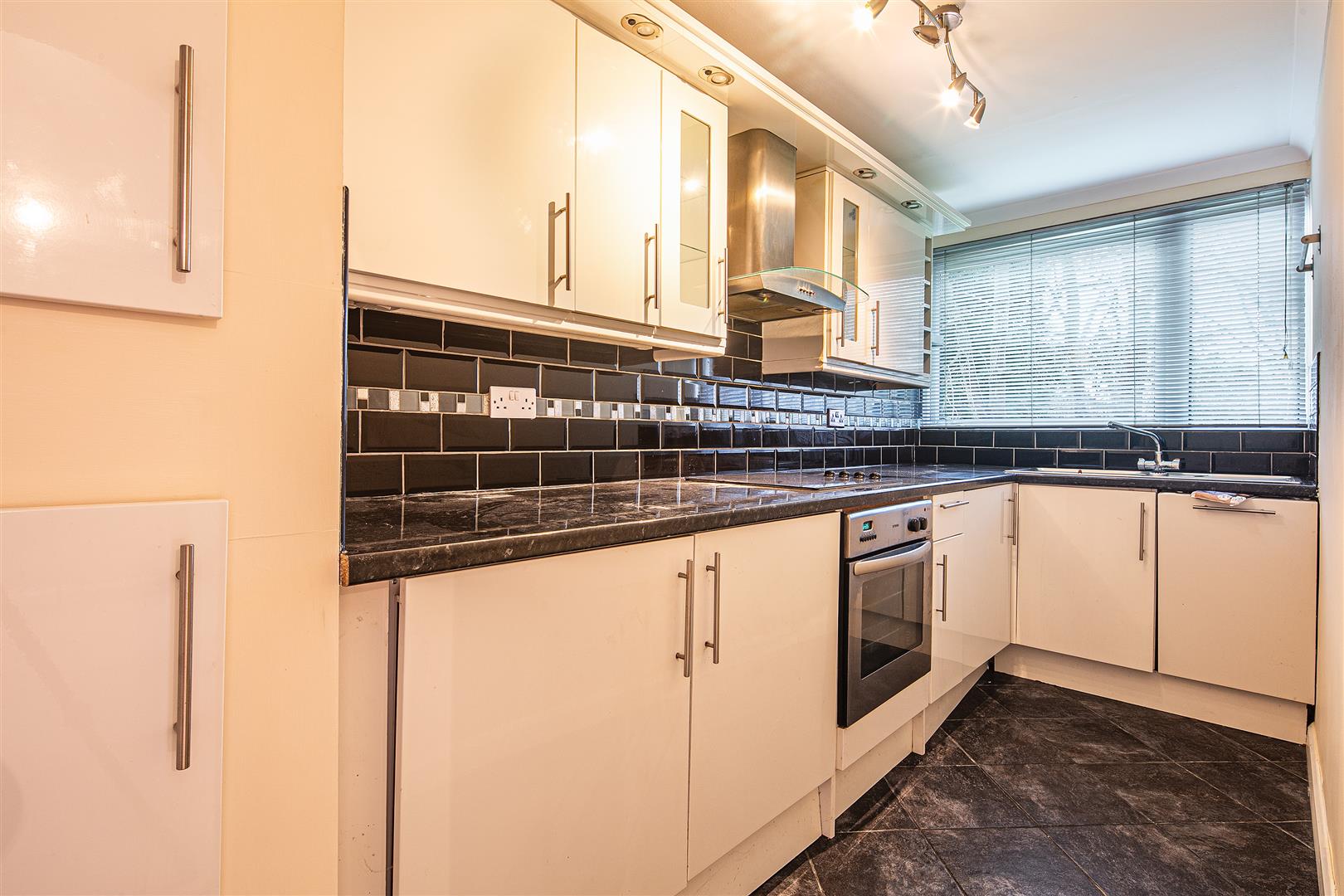 37, Storthwood Court, Storth Lane, Sheffield, S10 3HP