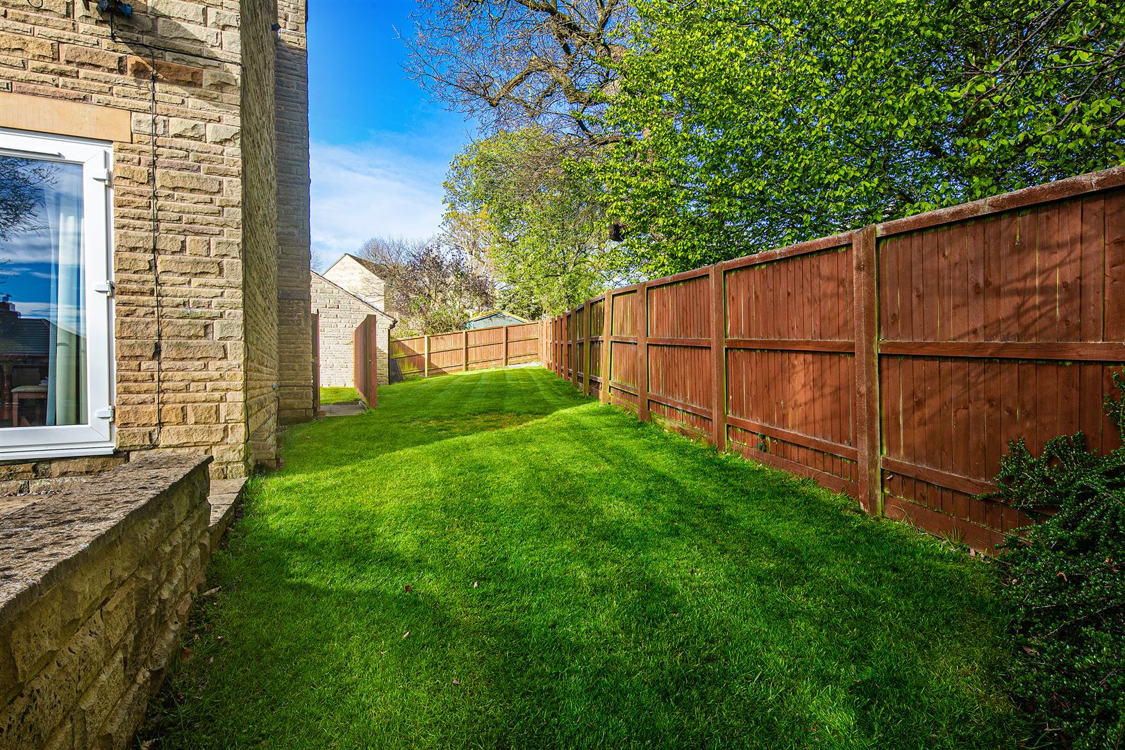 28, Totley Hall Drive, Sheffield, S17 4BB