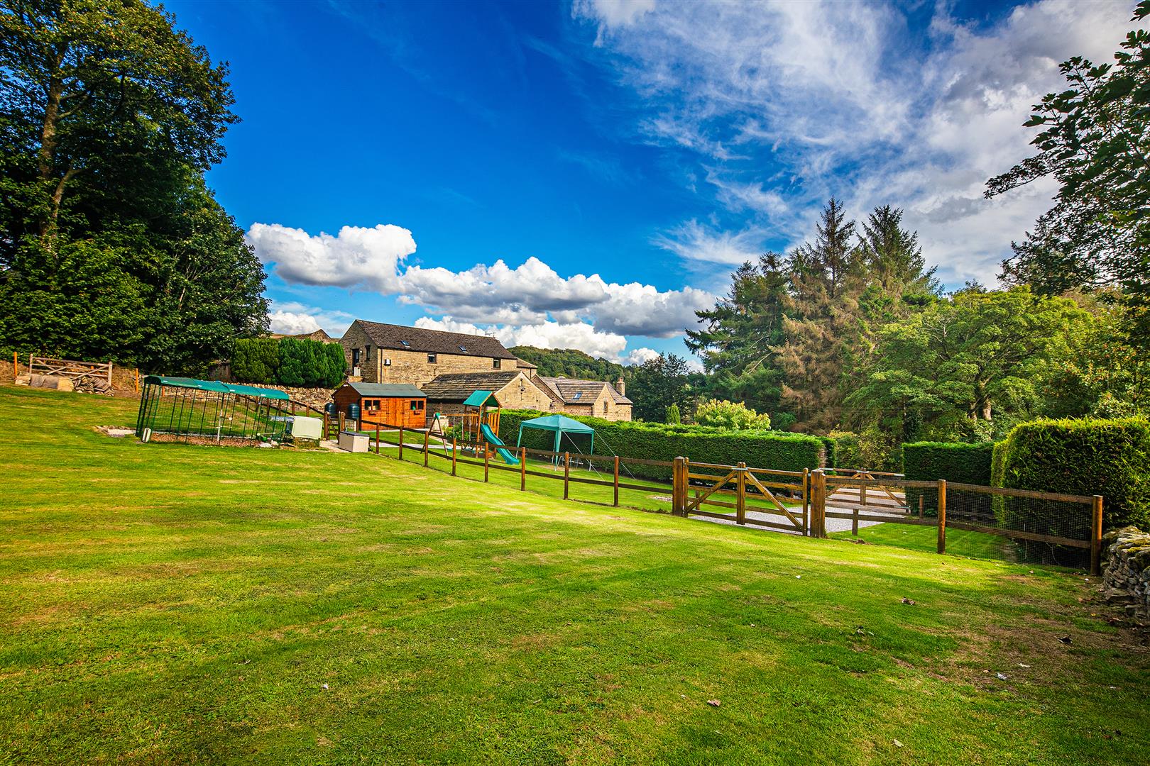Smallfield Cottage, Smallfield Lane, High Bradfield, Sheffield, S6 6LJ