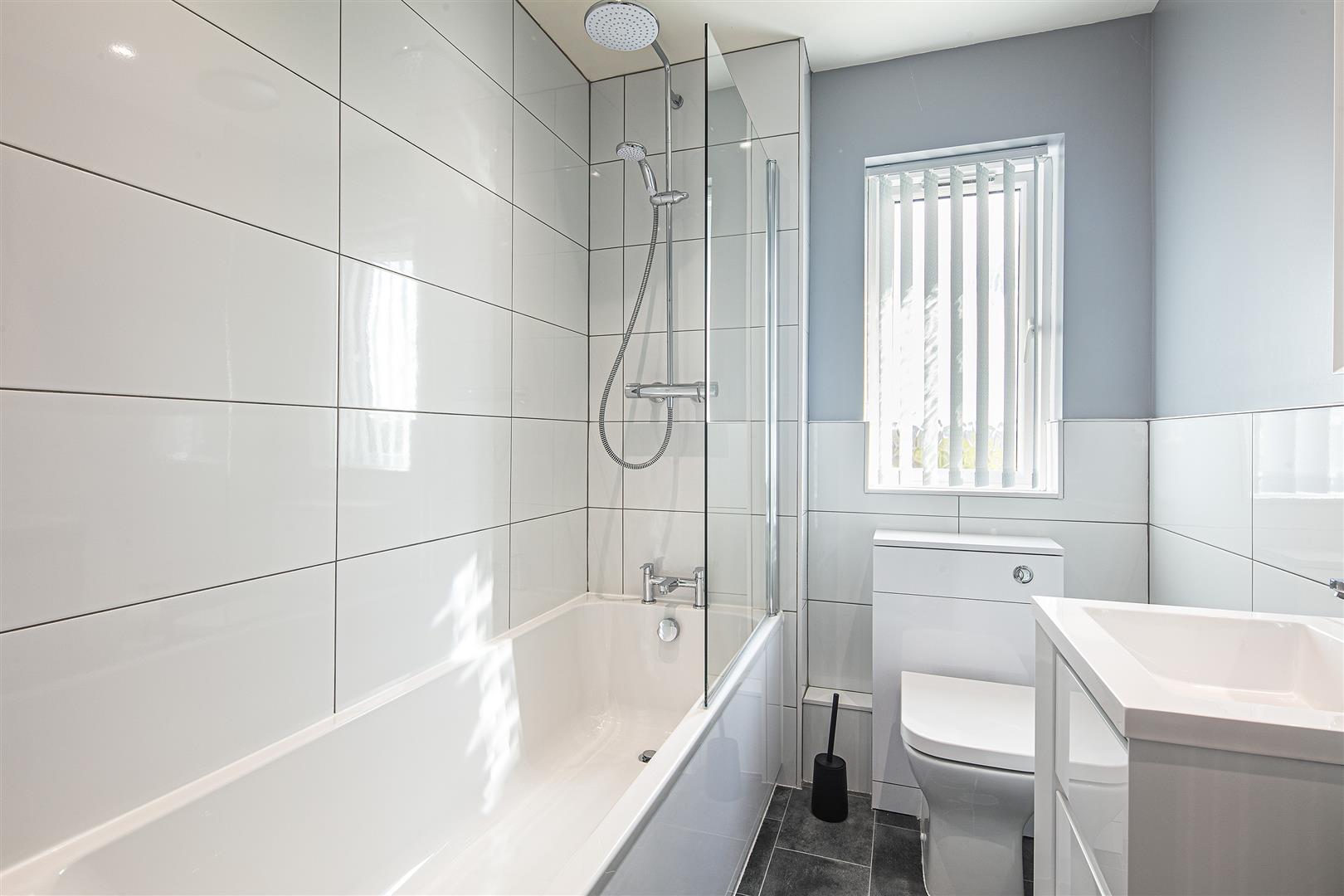 28, Totley Hall Drive, Sheffield, S17 4BB