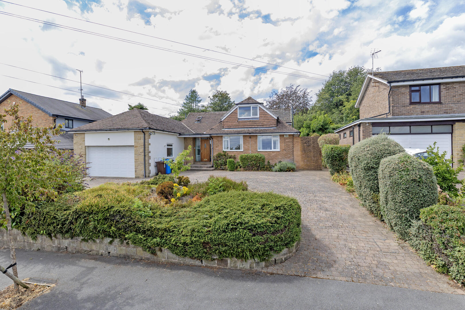 8 Gilleyfield Avenue, Dore, S17 3NS
