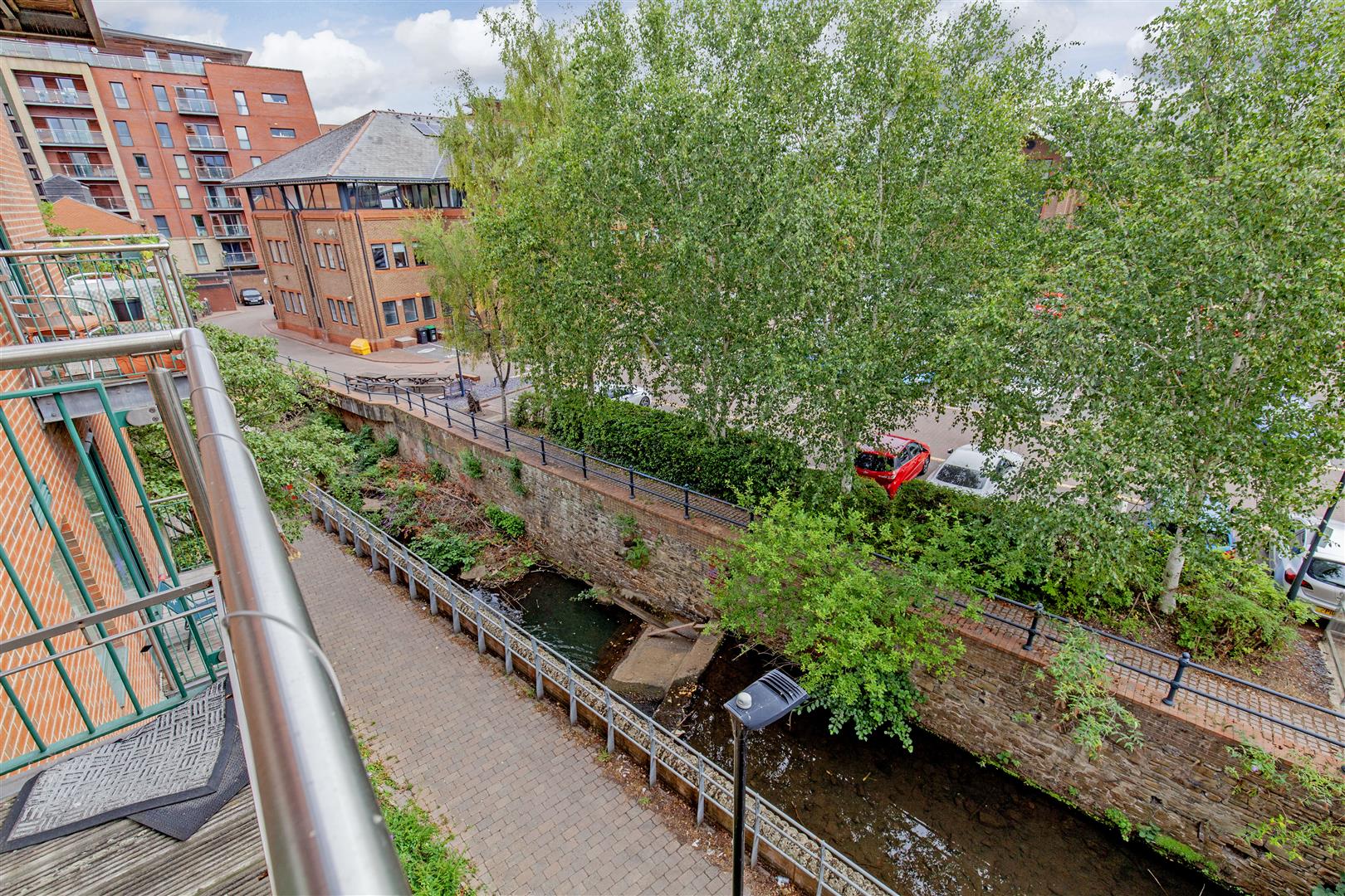 50 Draymans Court, Ecclesall Road, Porter Brook, Sheffield, S11 8HH