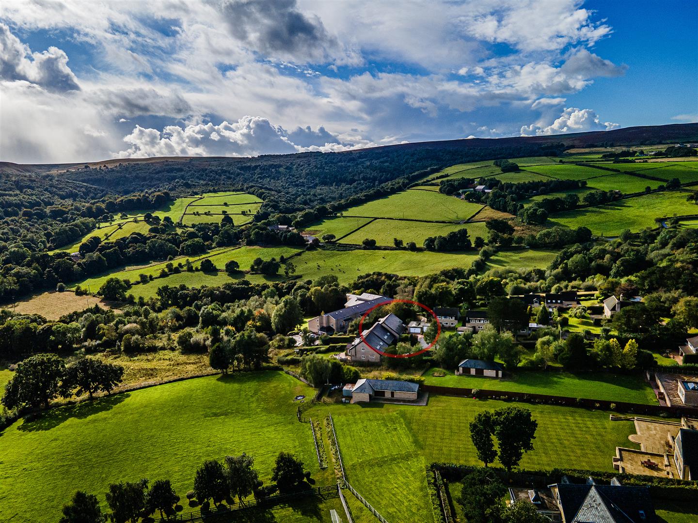 12, Blacka Moor View, Dore, Sheffield, S17 3GZ