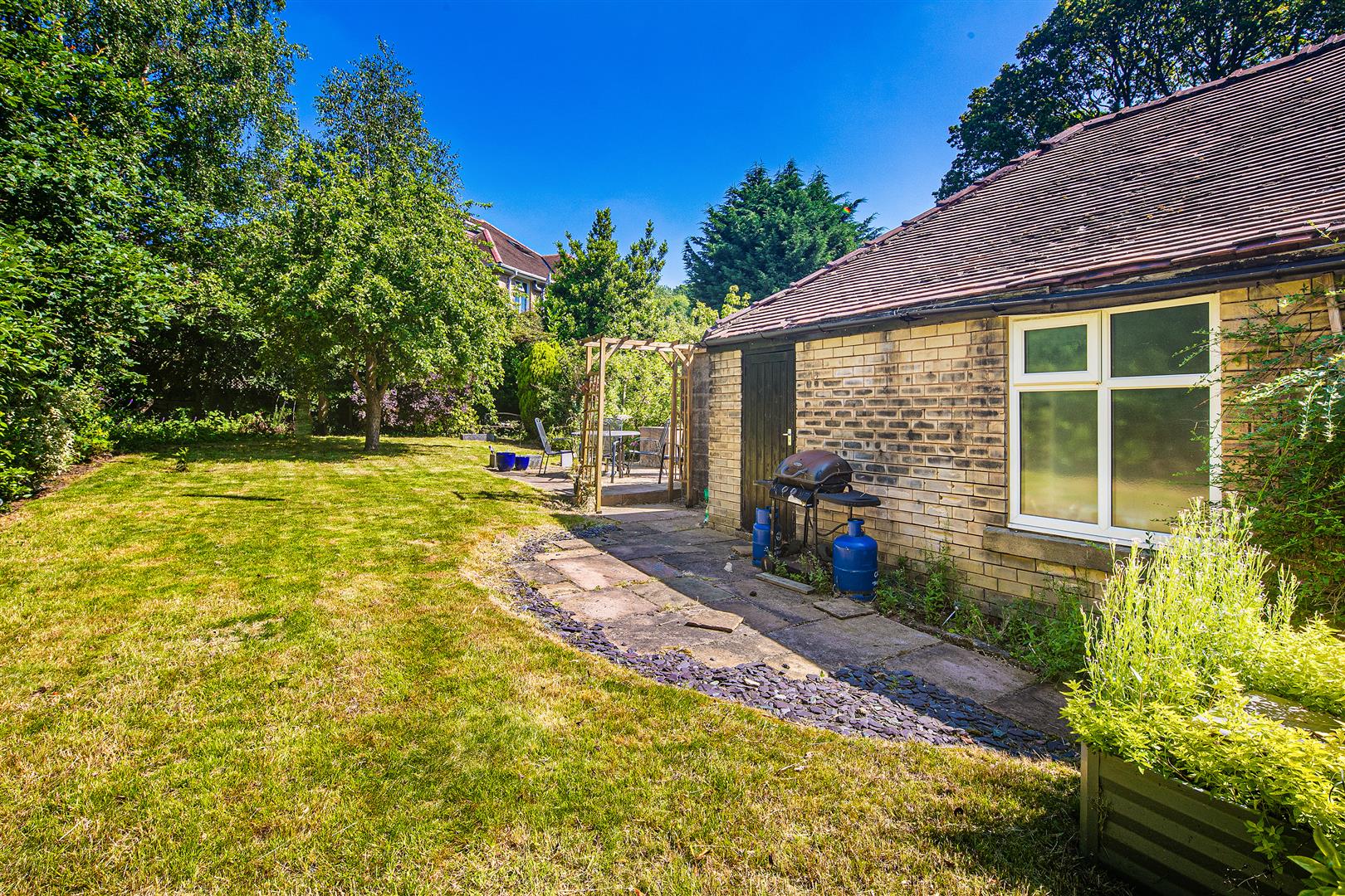 18, Grove Road, Sheffield, S7 2GZ