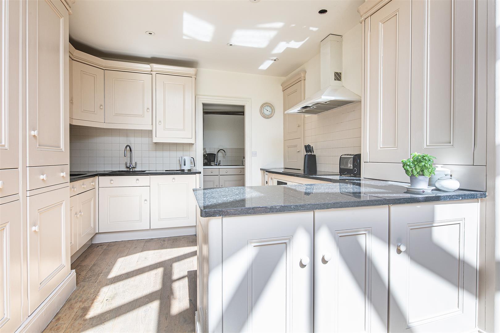 35, Oakhill Road, Sheffield, S7 1SJ