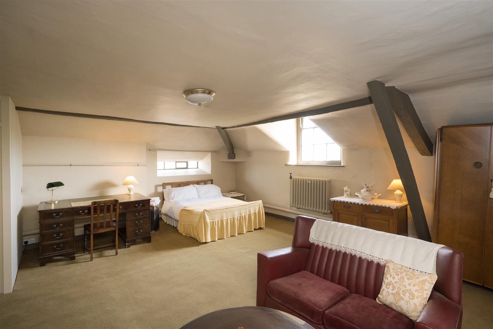 Wadworth Hall Lane, Wadworth, DN11 9BH
