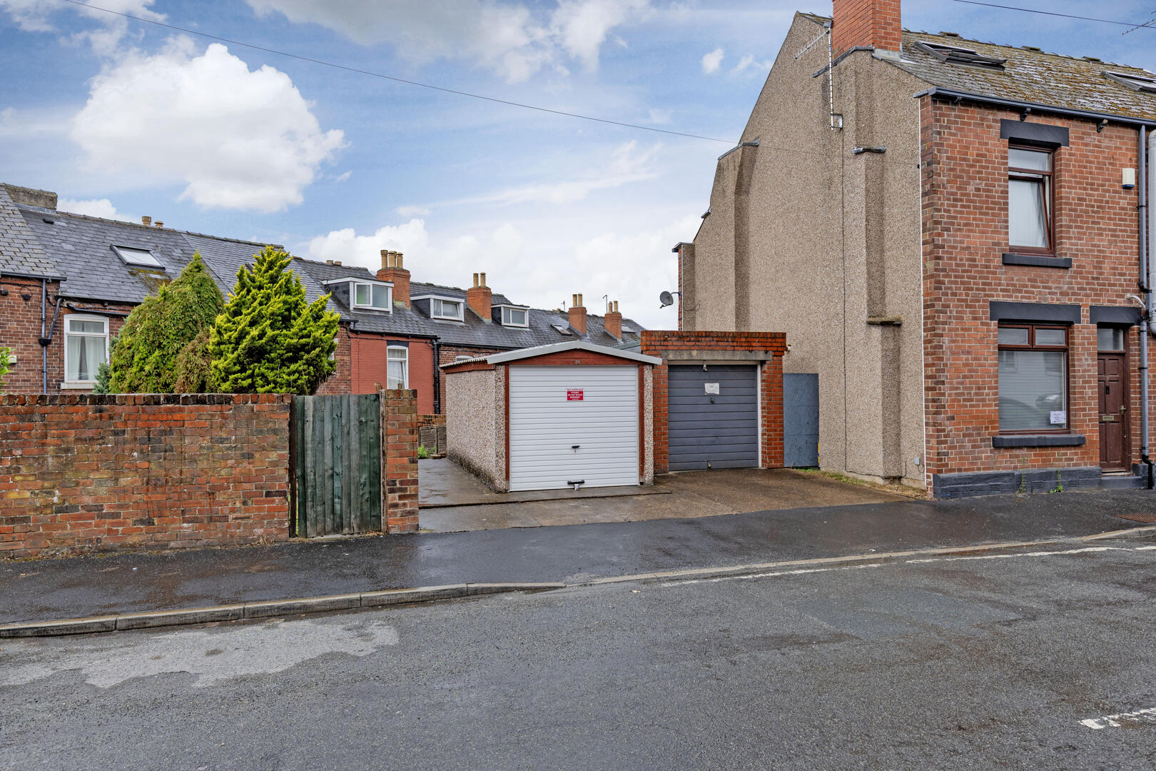 Garage at 5, Robinson Road, Sheffield, S2 5QW