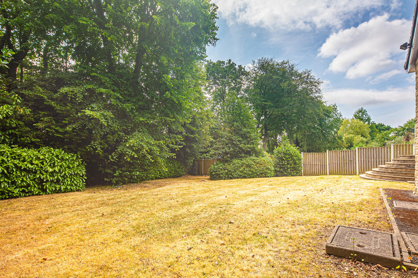 1, Thornsett Gardens, Sheffield, S17 3PP