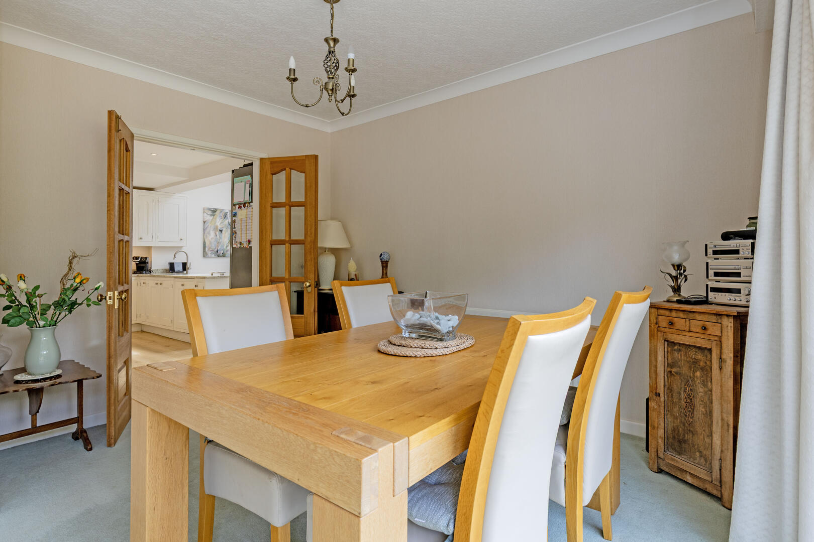 8, Gilleyfield Avenue, Dore, Sheffield, S17 3NS