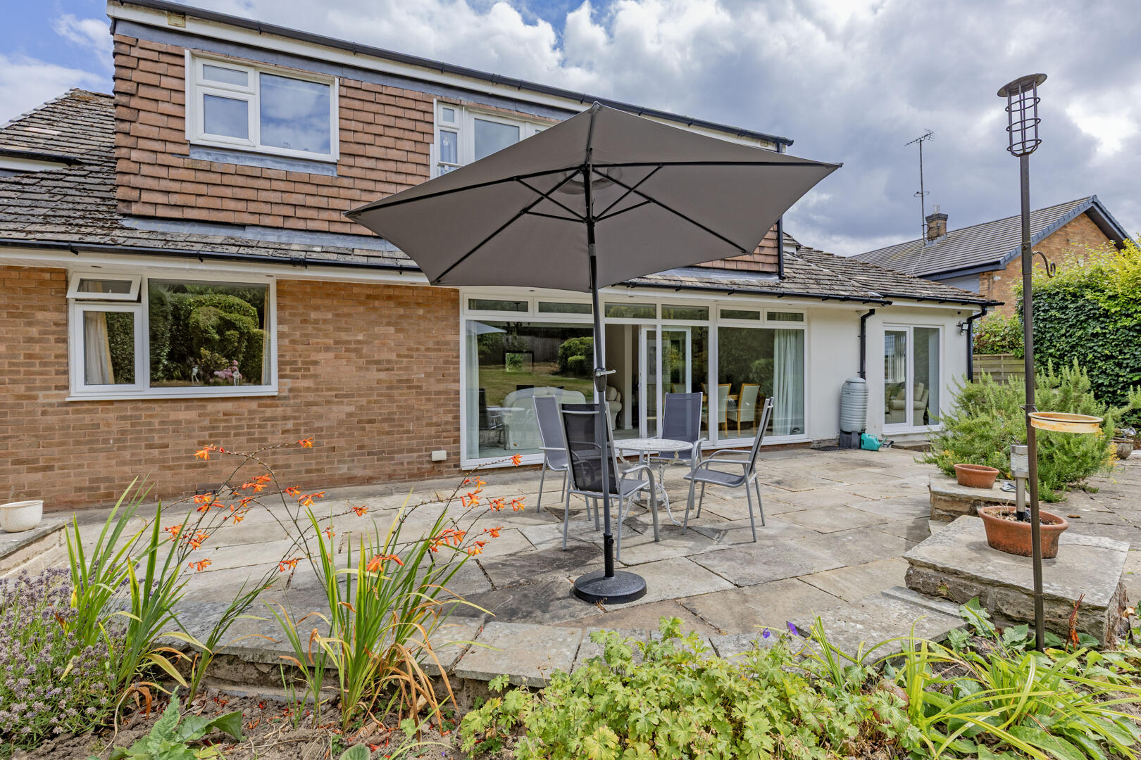 8, Gilleyfield Avenue, Dore, Sheffield, S17 3NS