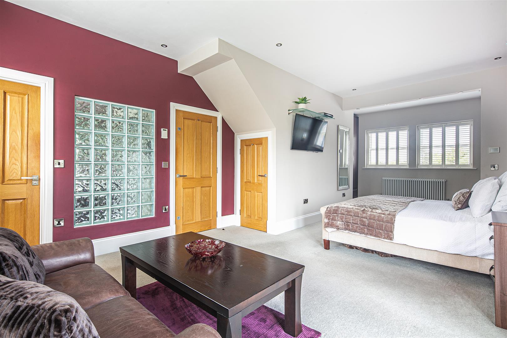 Rock Mount, Lindrick Dale, Lindrick, Nr Sheffield, S81 8BB