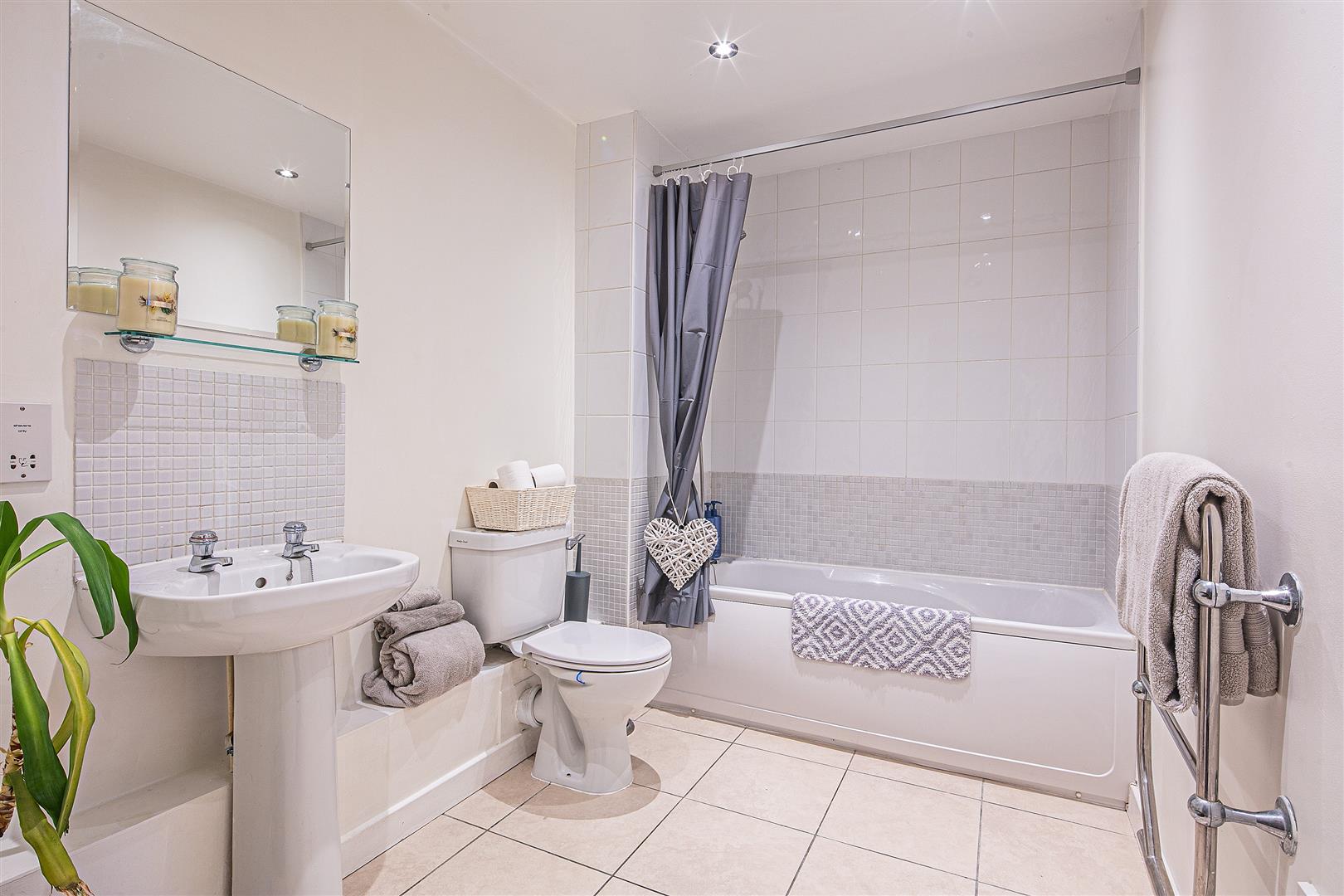 Flat 37, City Wharf, Nursery Street, West Bar, Sheffield, S3 8GF