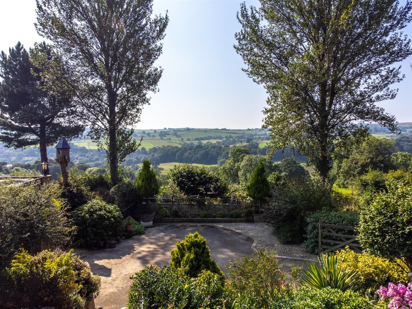 Rhinegold, Hollin House Lane, Loxley, Sheffield, S6 6RG