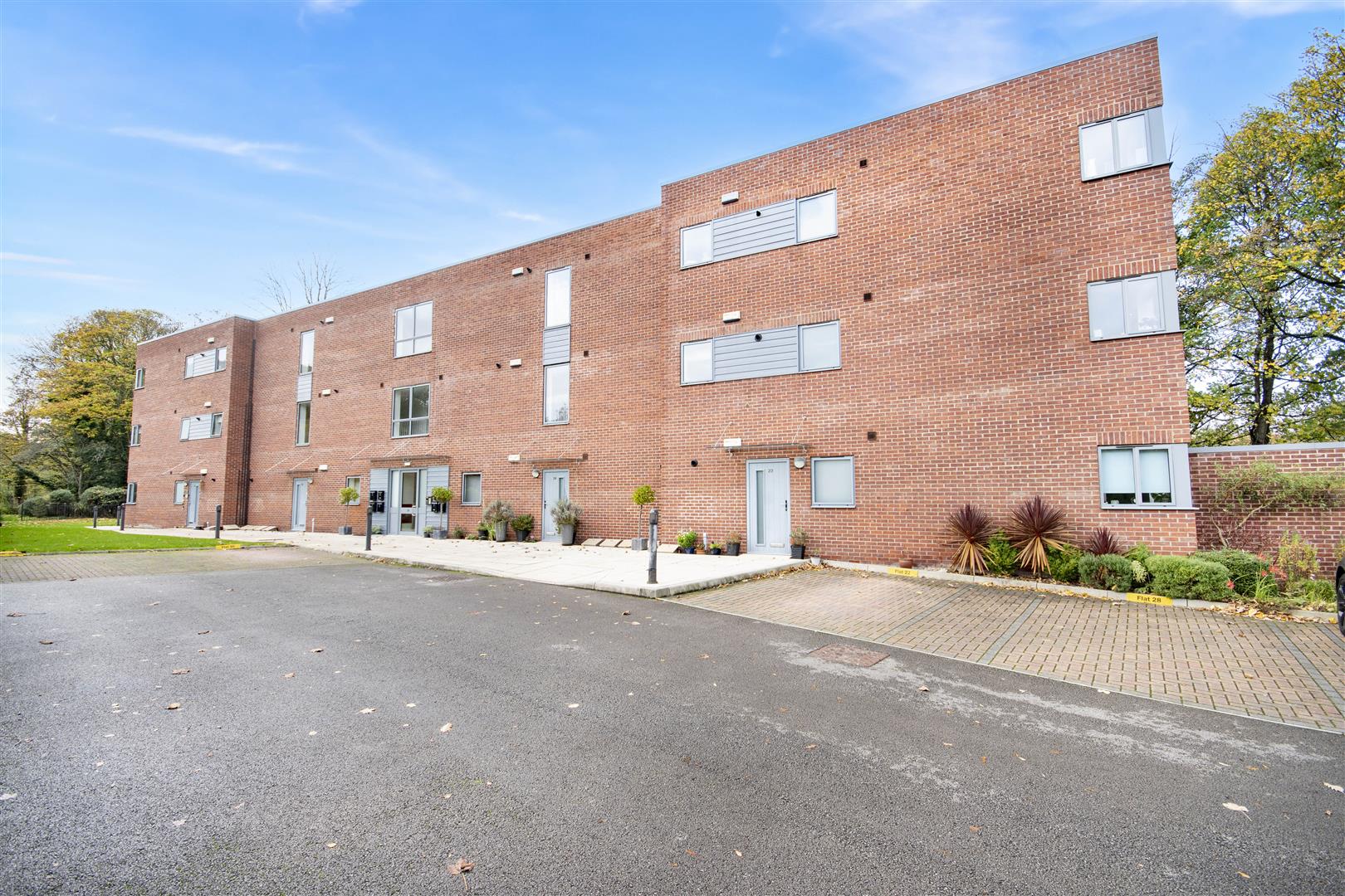 26 Twentywell Lane, Dore, Sheffield, S17 4QD